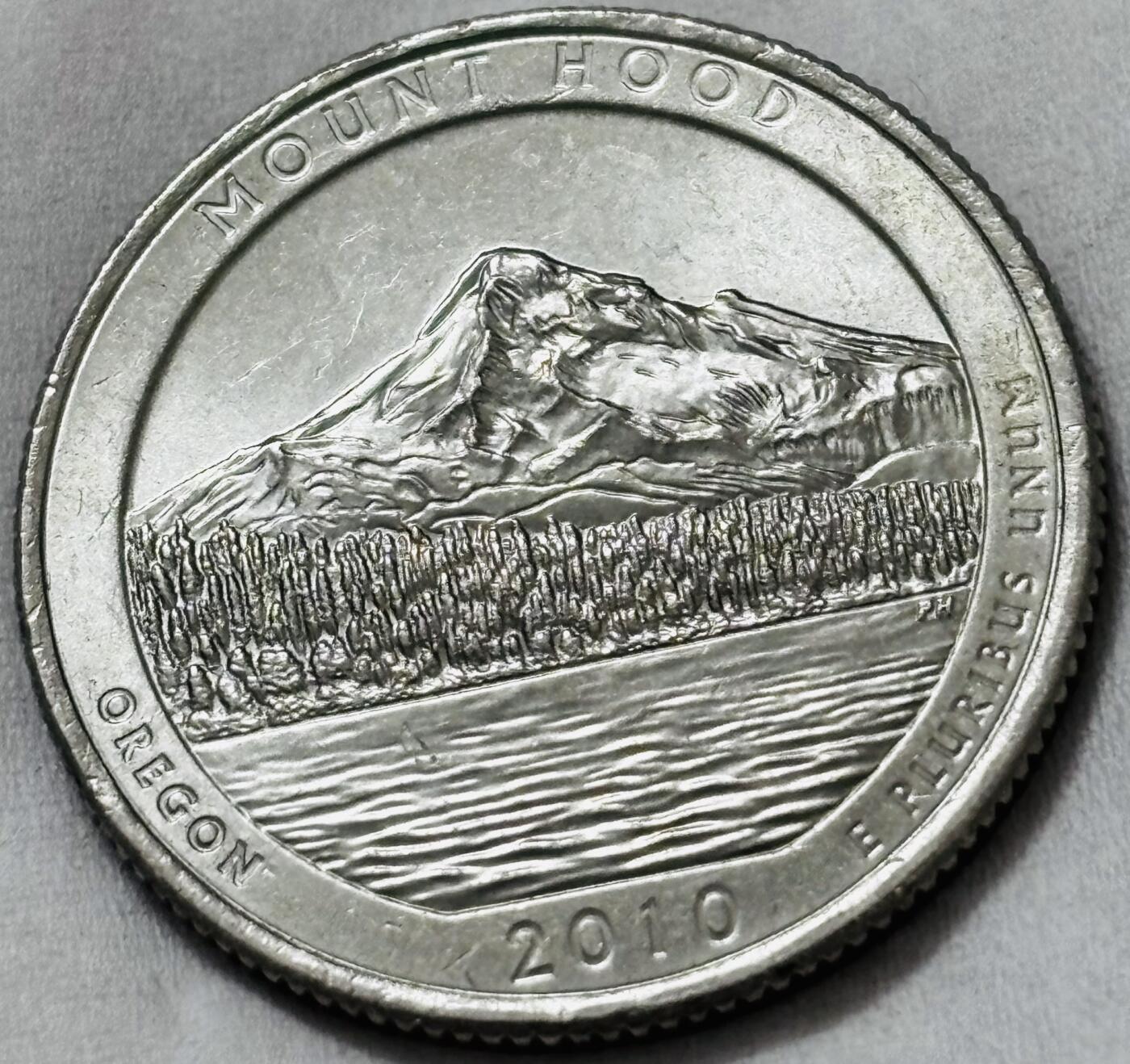 文馨钱币收藏第 286 场，圣诞节专场【 长期接收代拍品低至 0 佣金】 原光 2010年 美国 国家公园 25美分 俄勒冈州  D 版