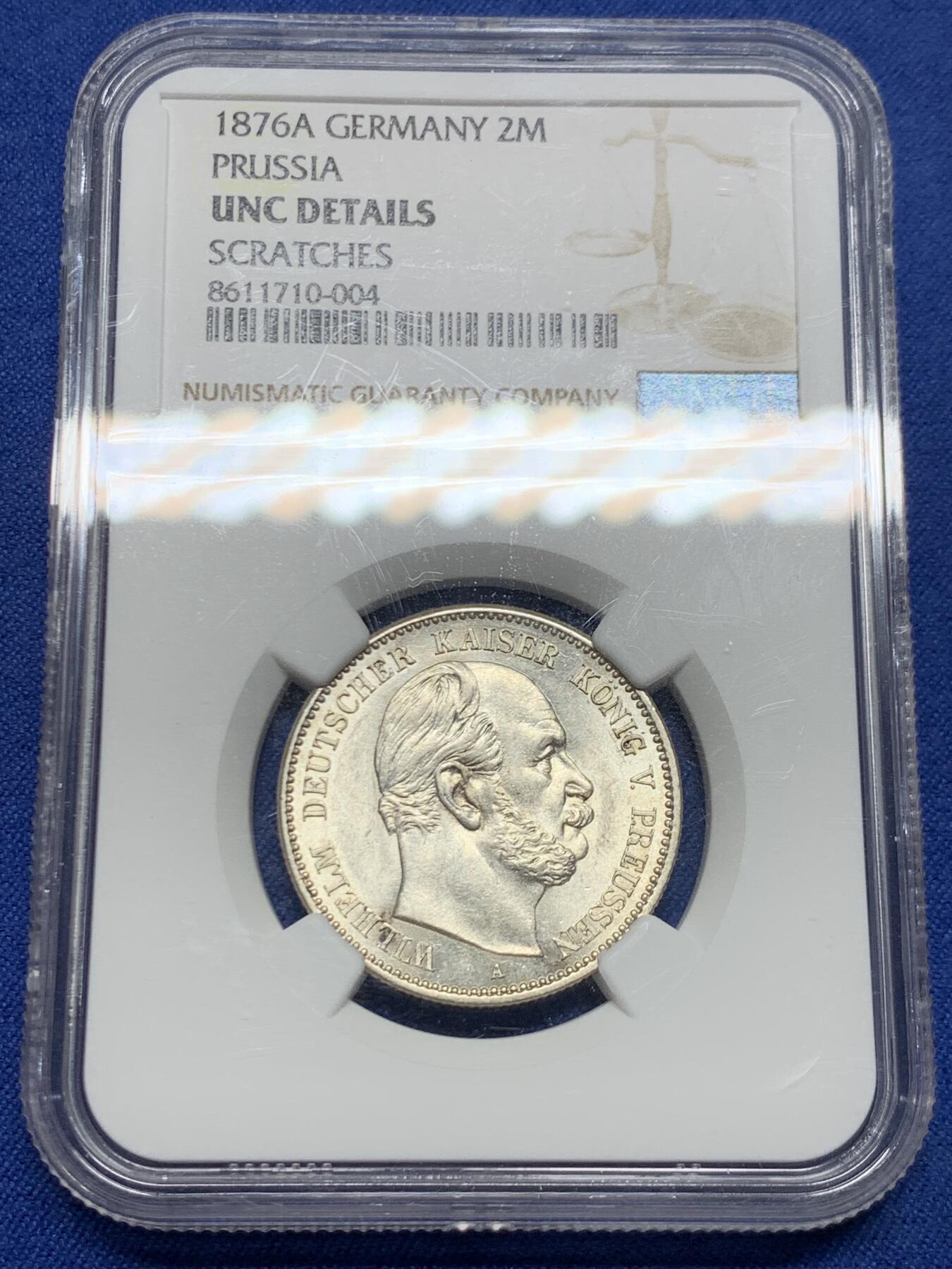 《竞宝斋》第450场 周日，周一，周二  3场连拍 （全场包邮，欢迎送拍） NGC UNCD 德国 1876A 普鲁士 威廉一世皇帝 2马克 银币 德意志第二帝国早期银币，数量稀少，可惜有一处小缺陷