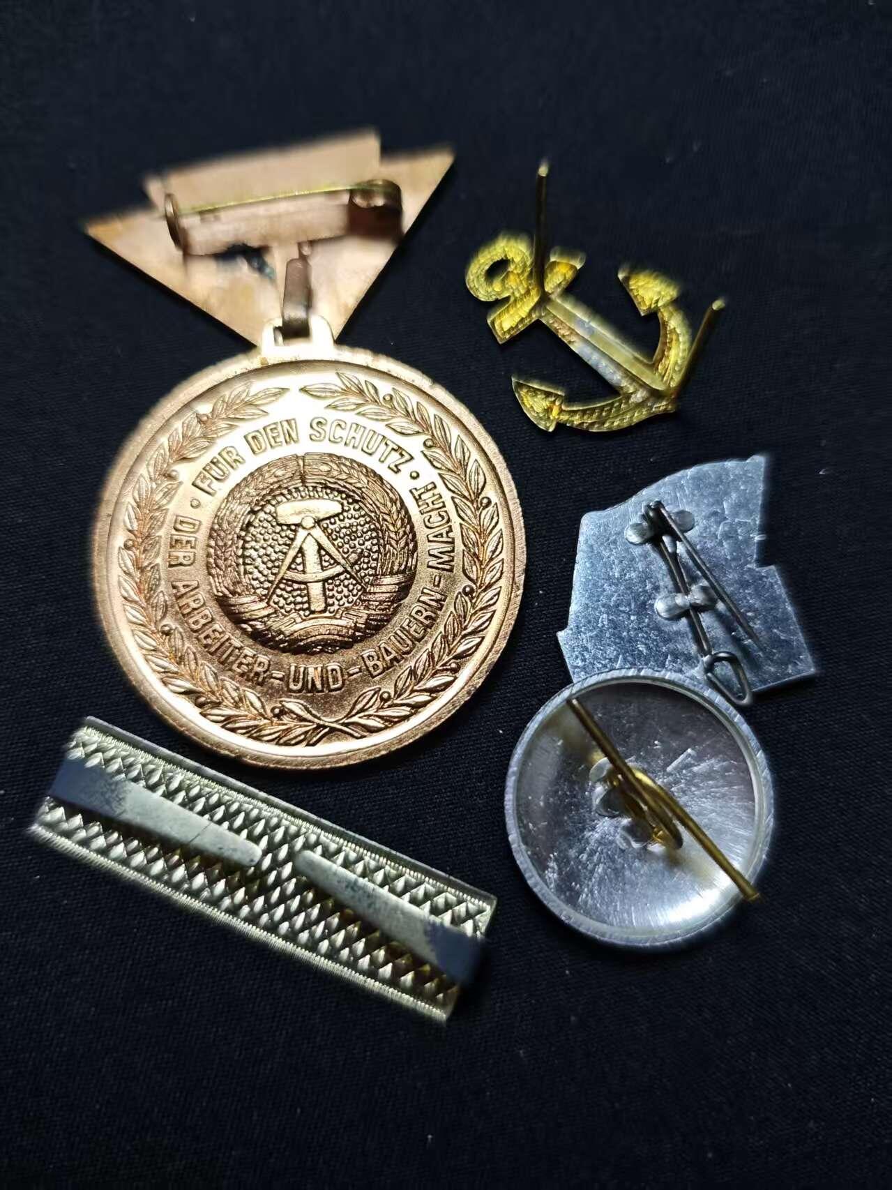 罗岚⭐爱藏⭐甄选专拍第二场-分享拍场赚佣（实体店在建中···） 民主德国勋赏一组（预备役军官奖章 建国十二周年）