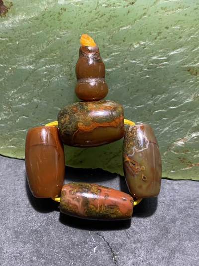 战国红玛瑙配饰一套，。 - 战国红玛瑙配饰一套，。