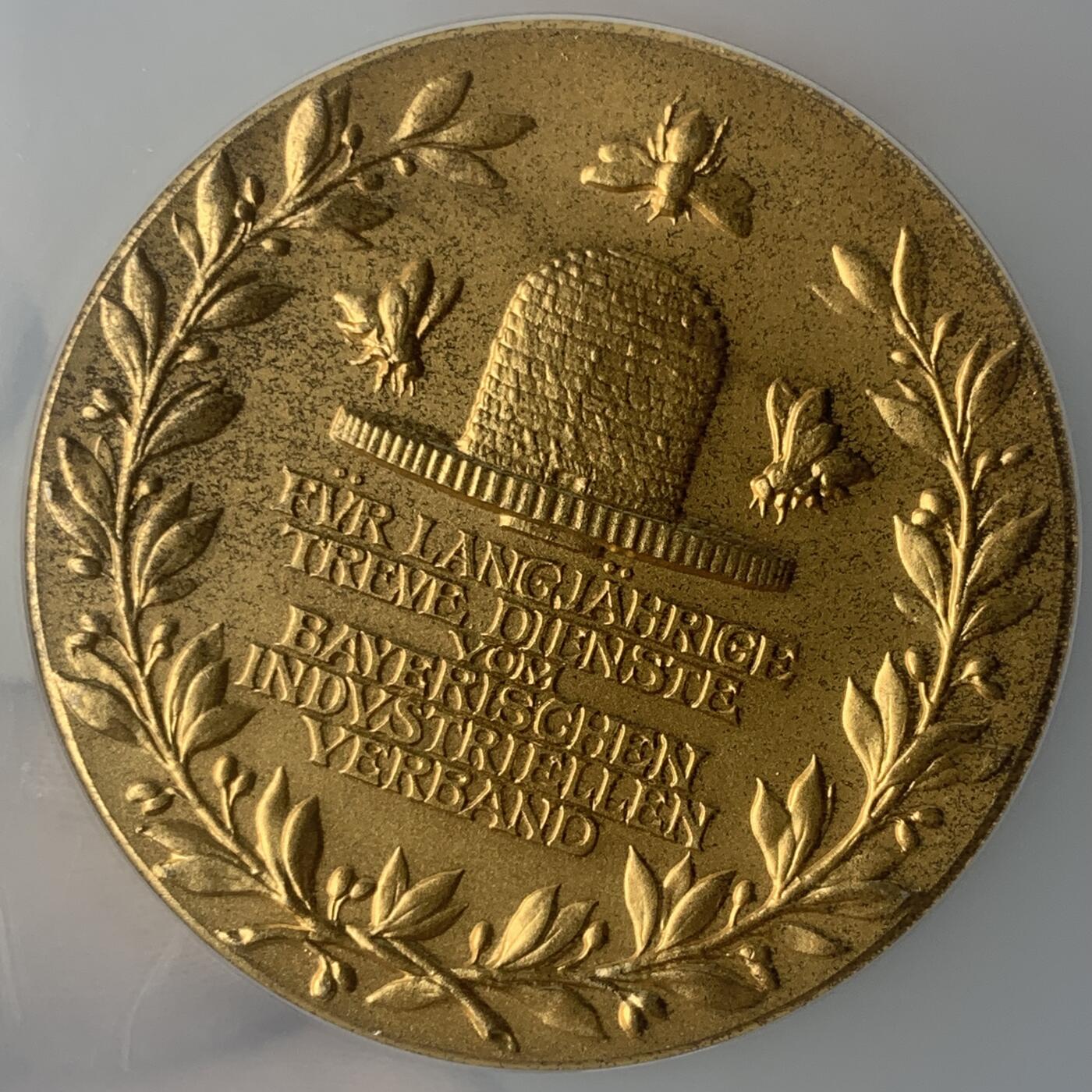 掌中浮雕-藏着的欧洲第047场 NGC MS63 :  巴伐利亚工业协会长期服务镀金银章，50mm