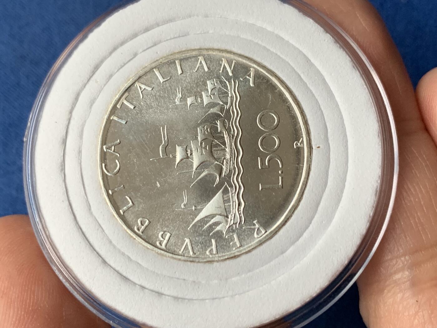 《竞宝斋》第450场 周日，周一，周二  3场连拍 （全场包邮，欢迎送拍） 意大利1975年帆船少女500里拉精制银币