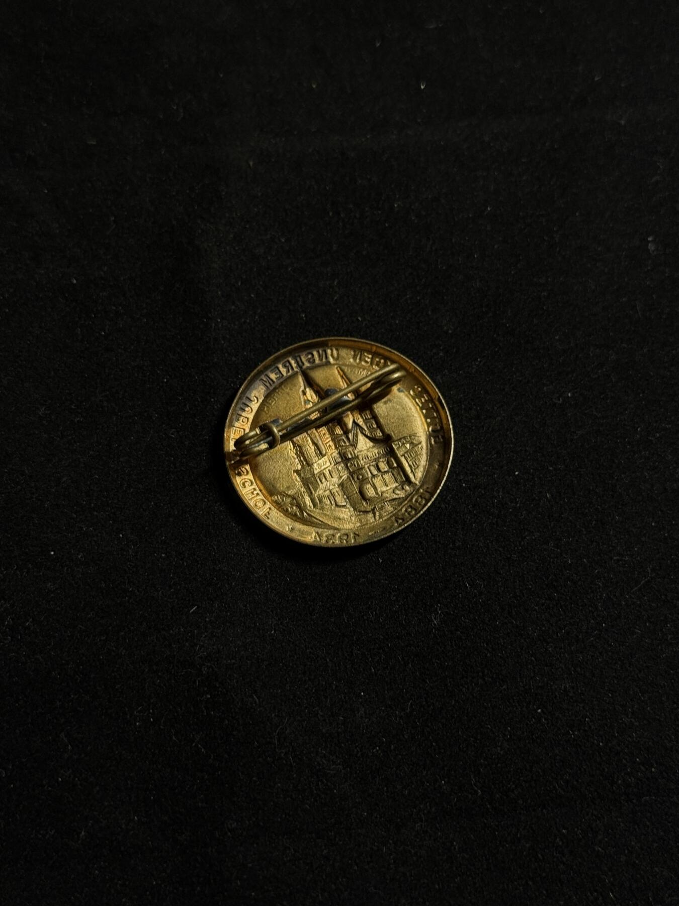 欢庆元旦！戎马世界章牌大赏第109期元旦大拍 德国二战科隆教区证章