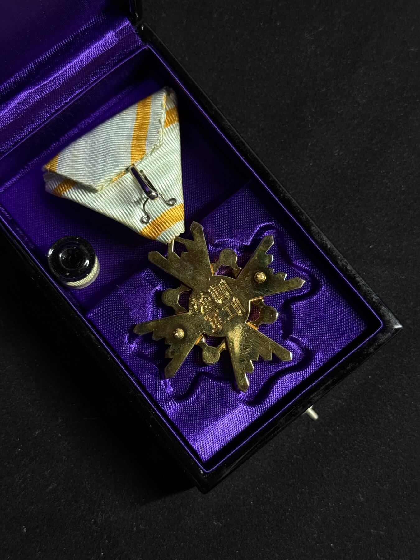 欢庆元旦！戎马世界章牌大赏第109期元旦大拍