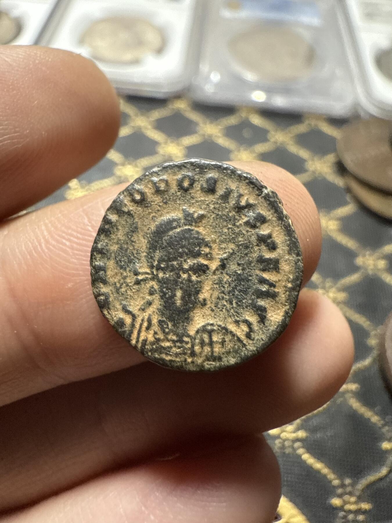 南宋泉阁俄币 外币 国币 专场第二十期 【送拍无额外佣金】 古罗马 公元383-408年 东罗马皇帝 阿卡狄乌斯正面头像铜币 文字和头像打制清晰 品相好