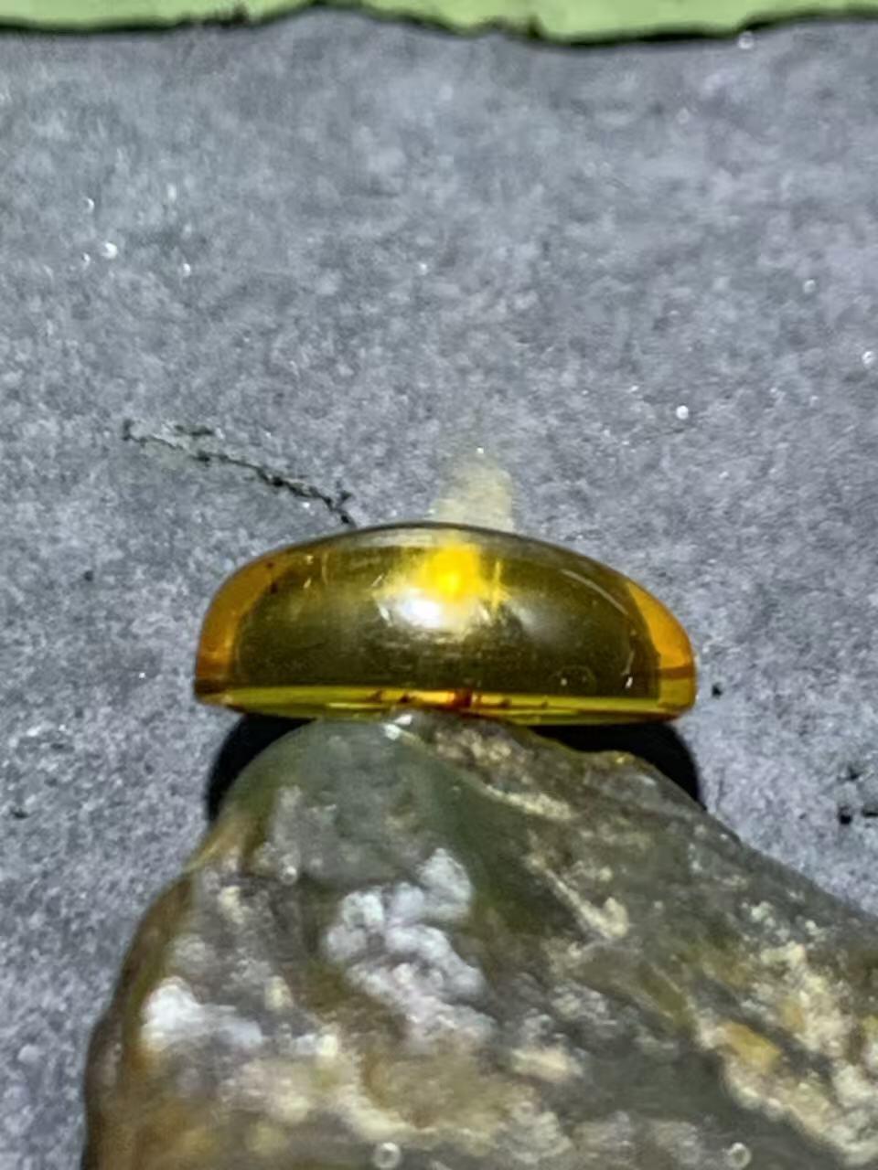 乌克兰花珀通货戒面一个