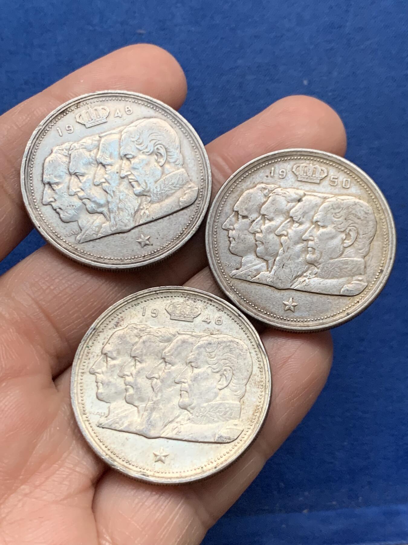 《竞宝斋》第450场 周日，周一，周二  3场连拍 （全场包邮，欢迎送拍） 三枚一组 比利时四皇头像100法郎银币 总重约54.4克