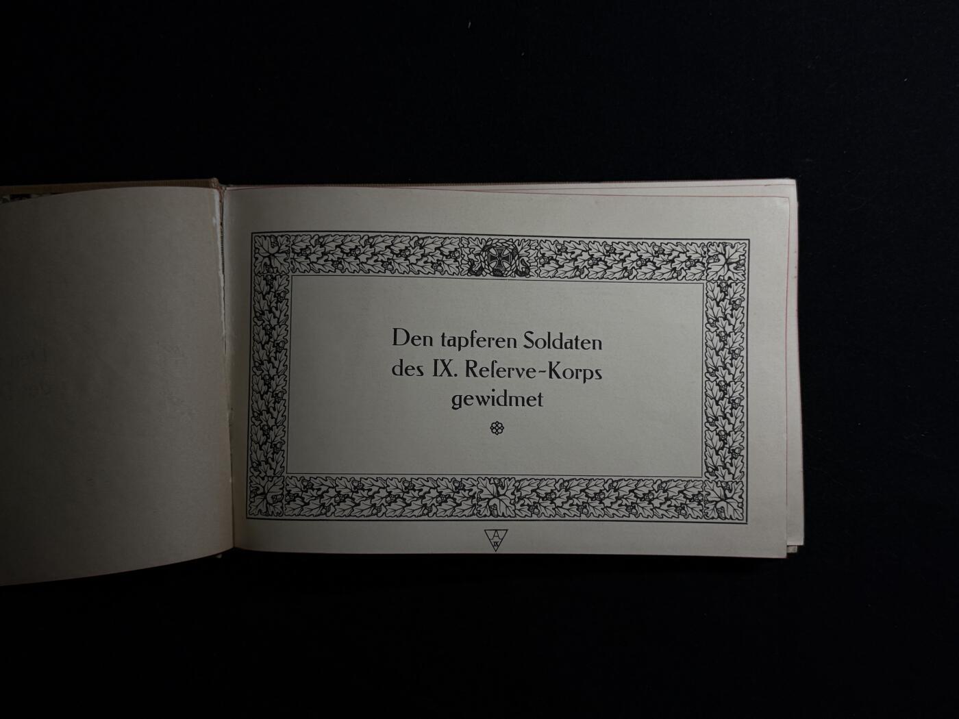 欢庆元旦！戎马世界章牌大赏第109期元旦大拍 德国部队一战画册，共计110页，有老化脱落但是未缺页，有该部队的相关百科介绍