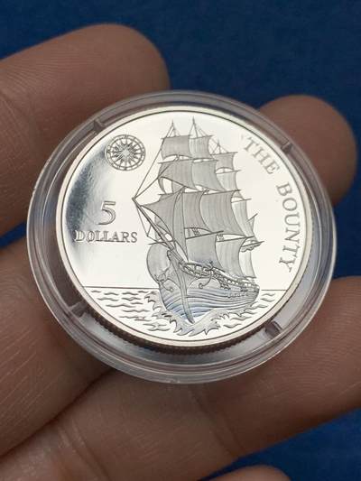 《竞宝斋》第450场 周日，周一，周二  3场连拍 （全场包邮，欢迎送拍） - 纽埃1992年邦蒂号5元精制小银币 500银 9.9克