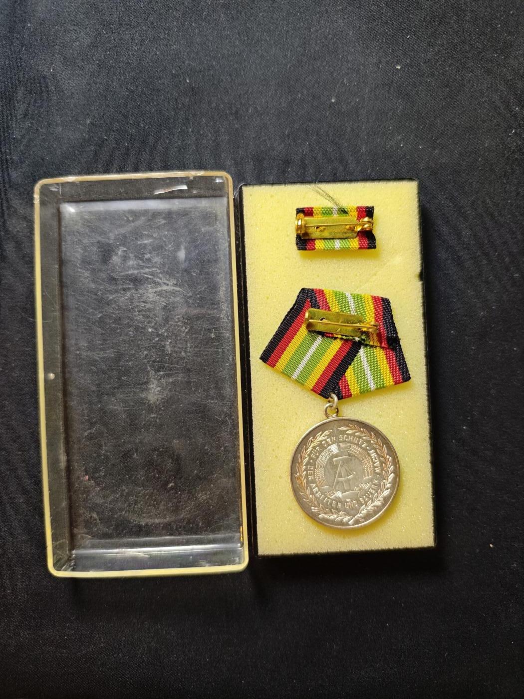 罗岚⭐爱藏⭐甄选专拍第二场-分享拍场赚佣（实体店在建中···） 民主德国人民军铜级忠诚服役奖章带盒略