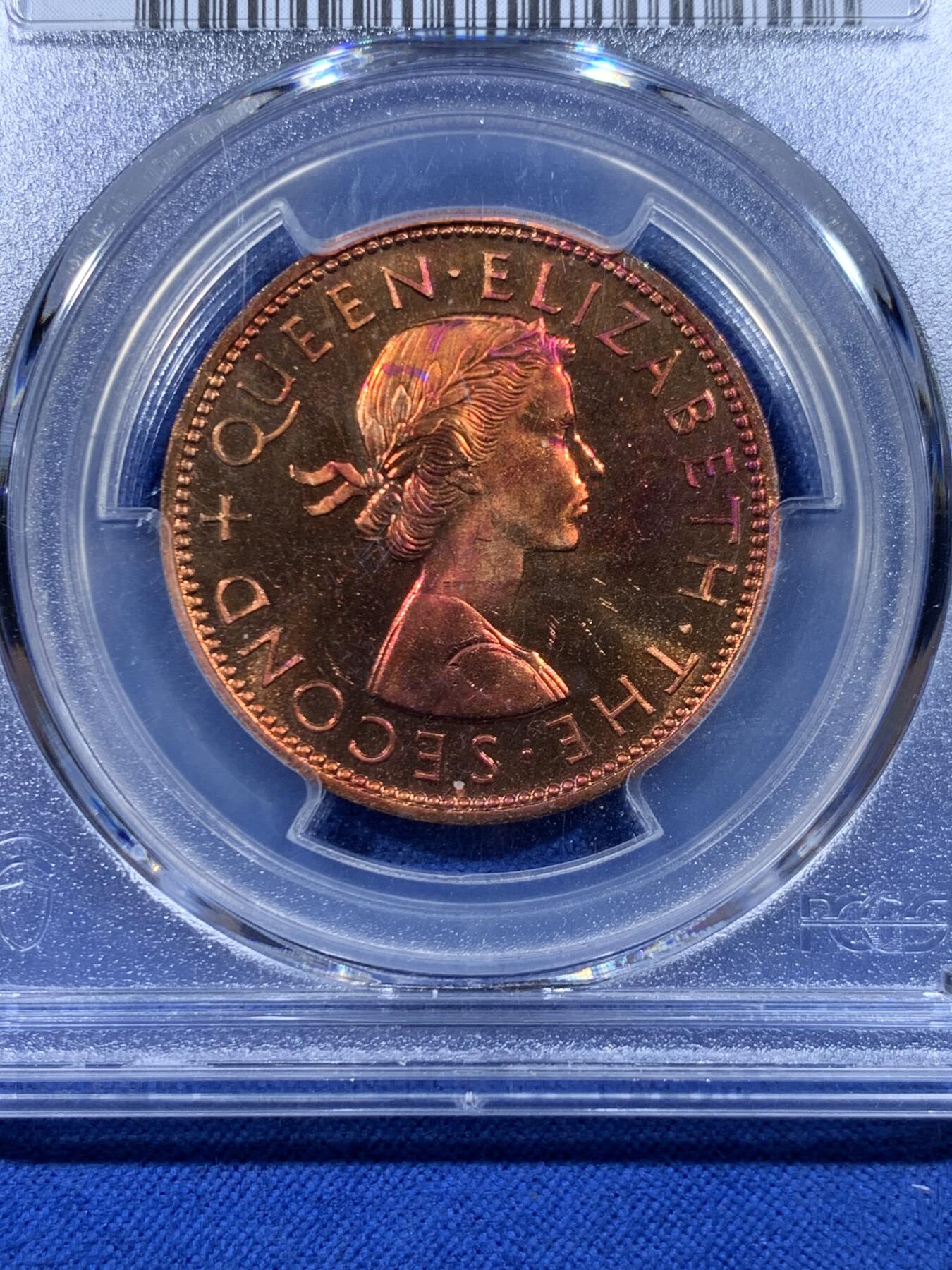 《竞宝斋》第450场 周日，周一，周二  3场连拍 （全场包邮，欢迎送拍） PCGS SP65RD 新西兰1965年1便士样币 SP版别极少见