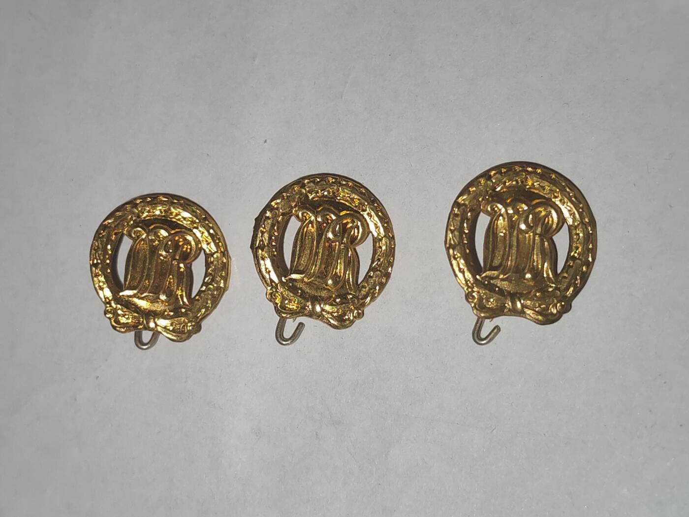 韵星假日拍卖第三十三期 -- Rimey Holidays Auction 33 民主德国金级体育技能证章mini一组