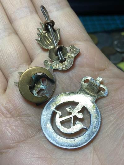 2025年第一百四十二场(总第一百六十八场）高品质英国一线回流散币年末特拍场第二场(免佣金) 杂件胸针3枚