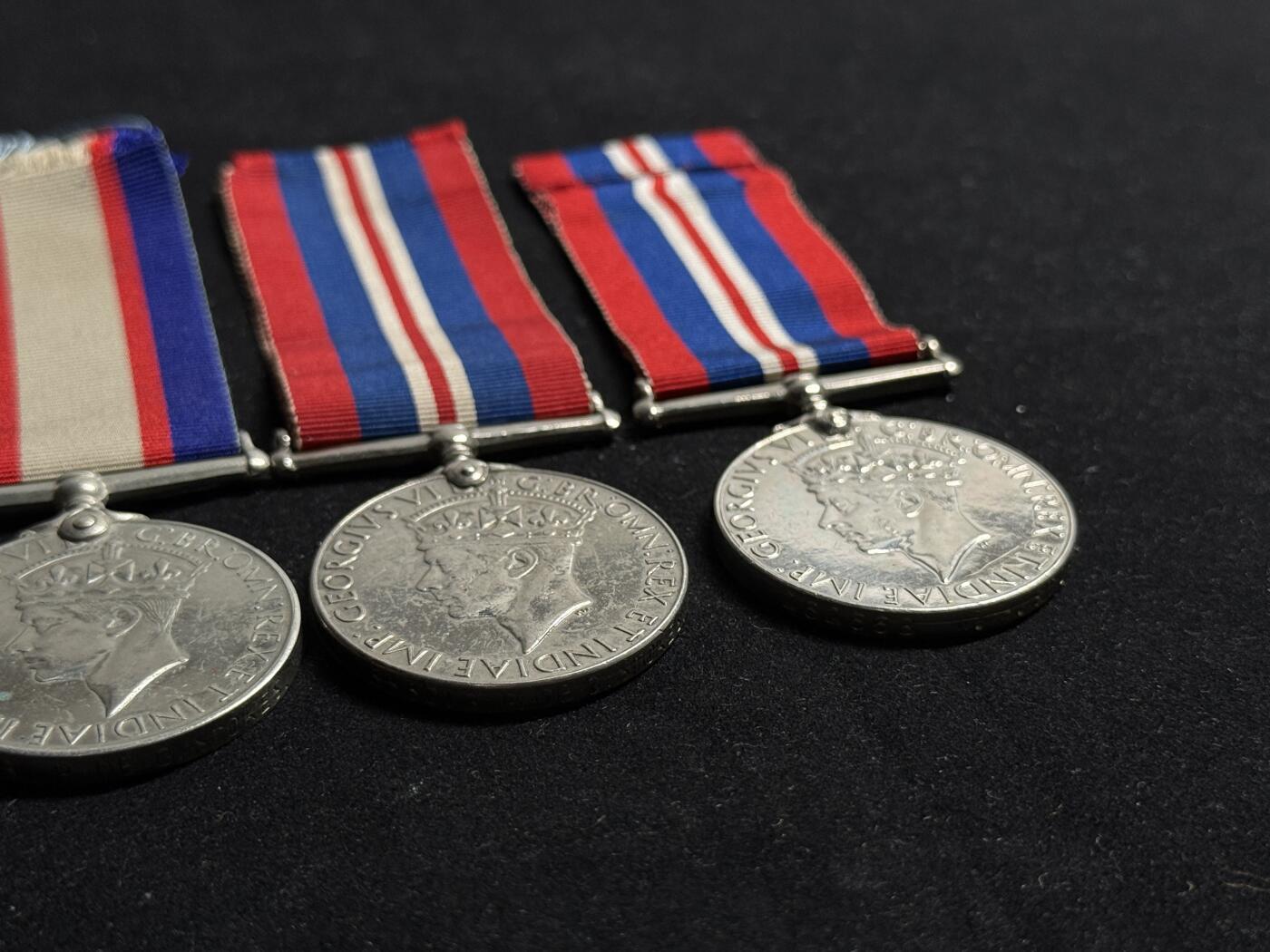 欢庆元旦！戎马世界章牌大赏第109期元旦大拍