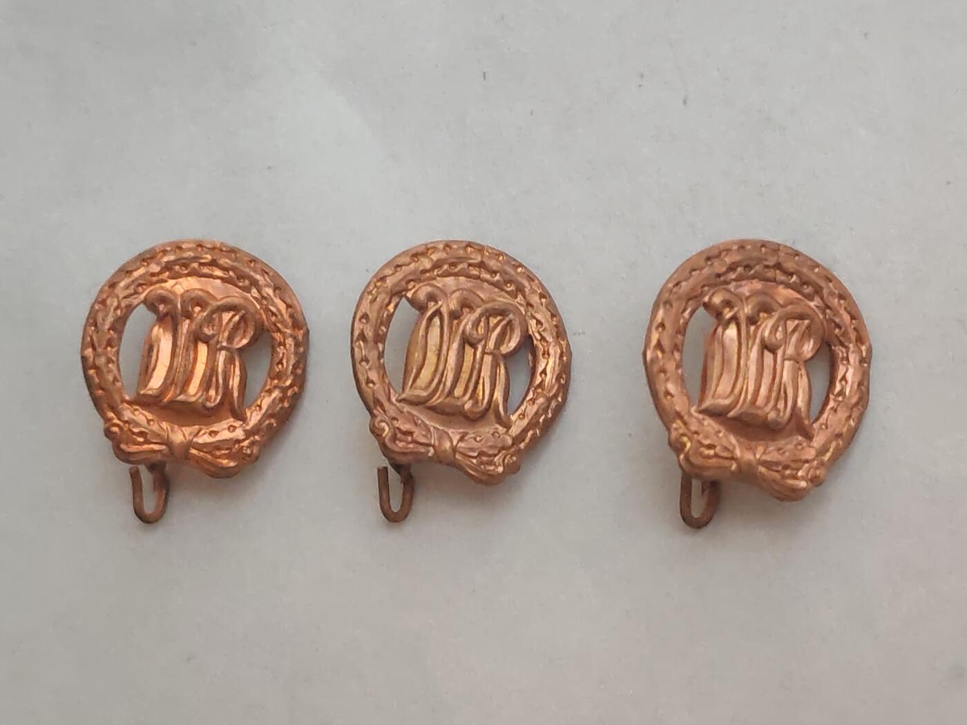 韵星假日拍卖第三十三期 -- Rimey Holidays Auction 33 民主德国铜级体育技能证章mini一组