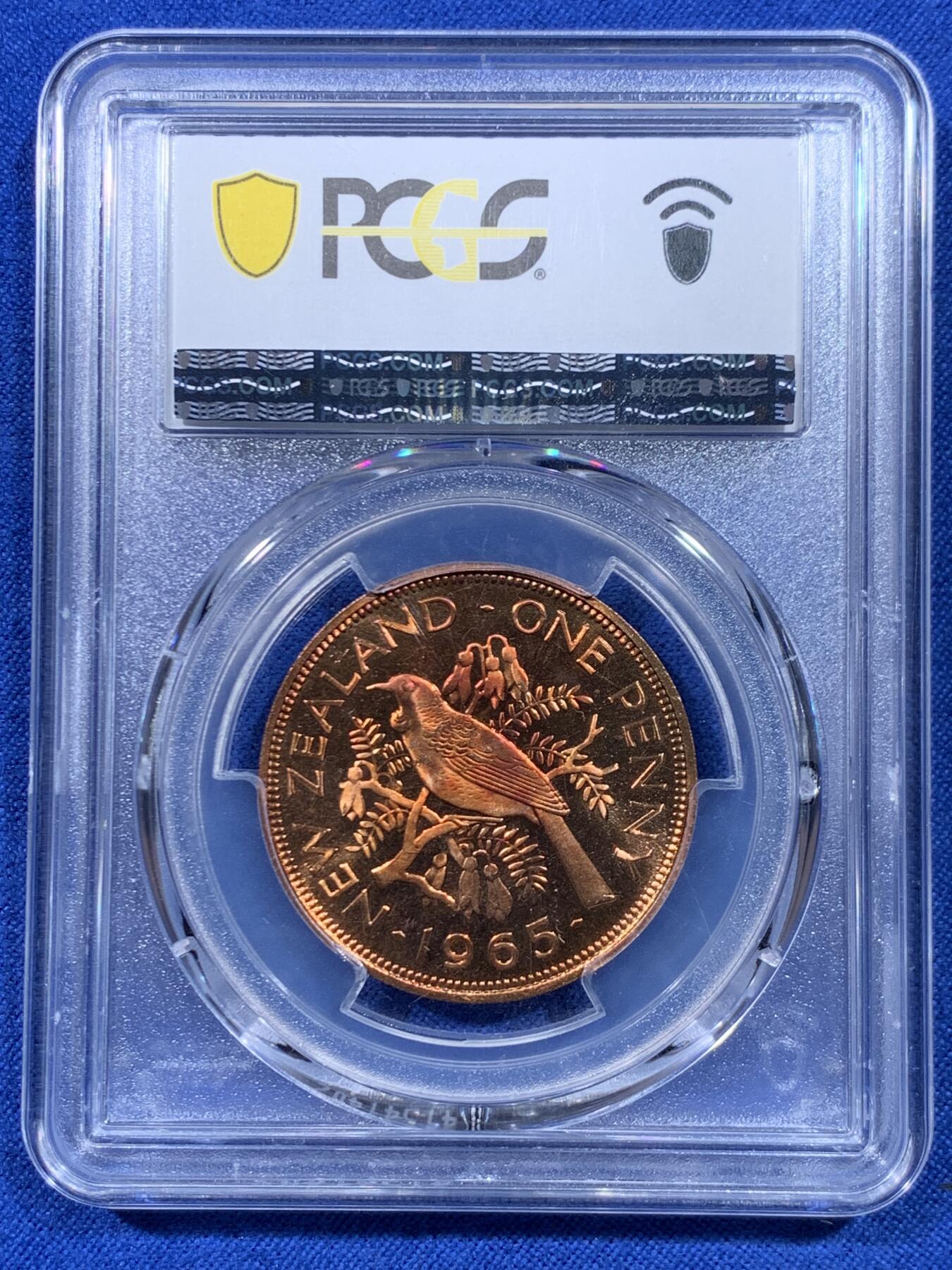 《竞宝斋》第450场 周日，周一，周二  3场连拍 （全场包邮，欢迎送拍） PCGS SP65RD 新西兰1965年1便士样币 SP版别极少见