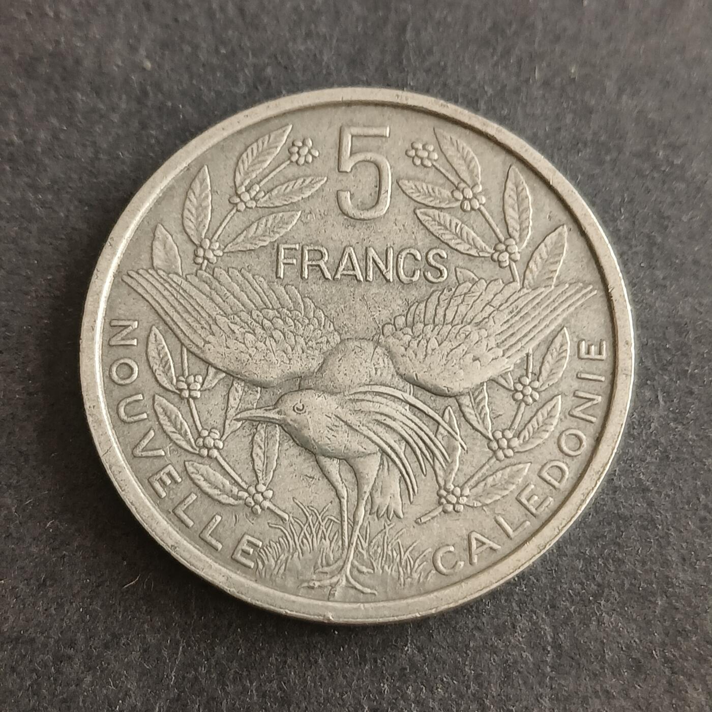 【游宝包邮场】蛇年第101期 世界各国纪念币 新喀里多尼亚-5法郎 1952年