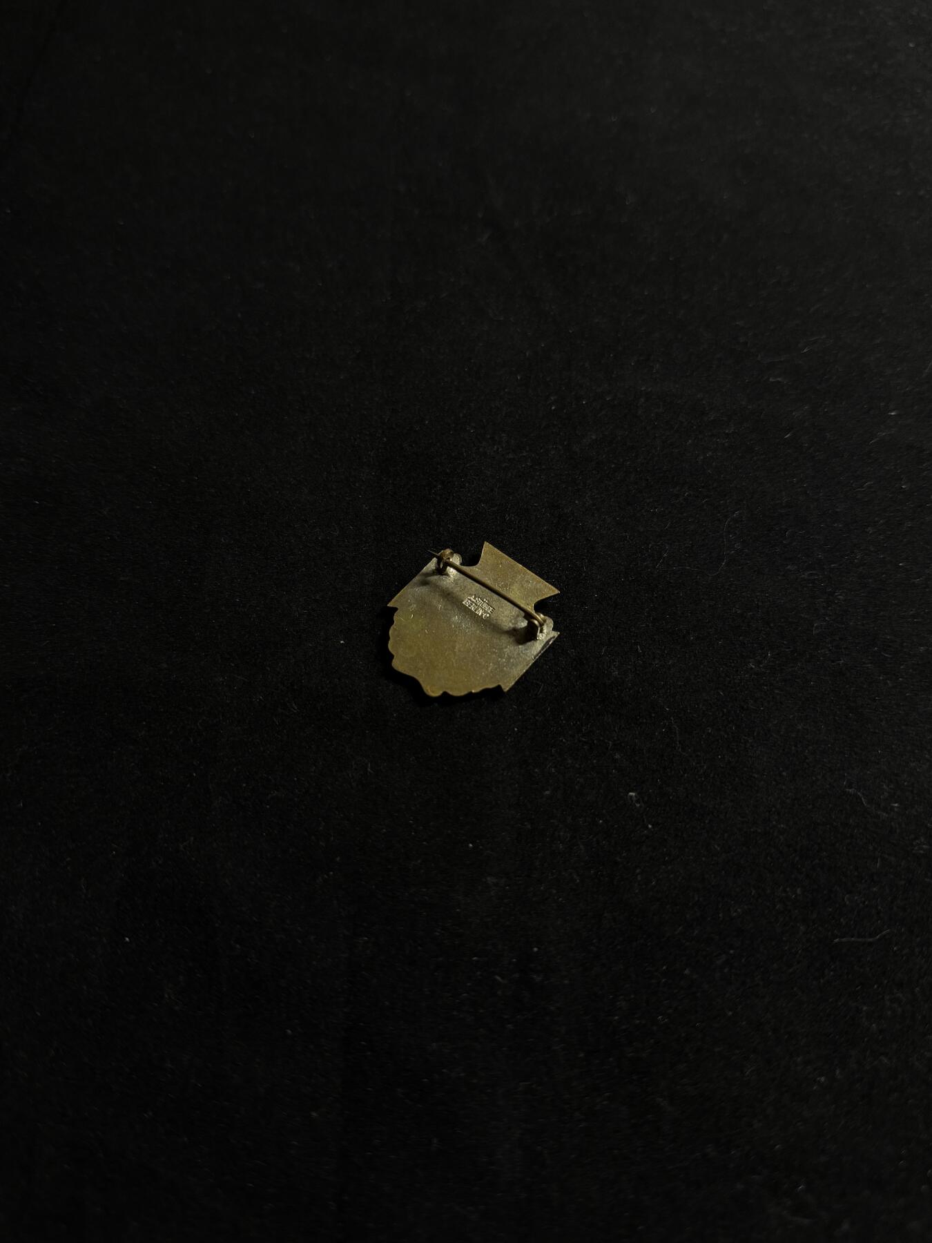 欢庆元旦！戎马世界章牌大赏第109期元旦大拍 德国一战红十字会VFV证章