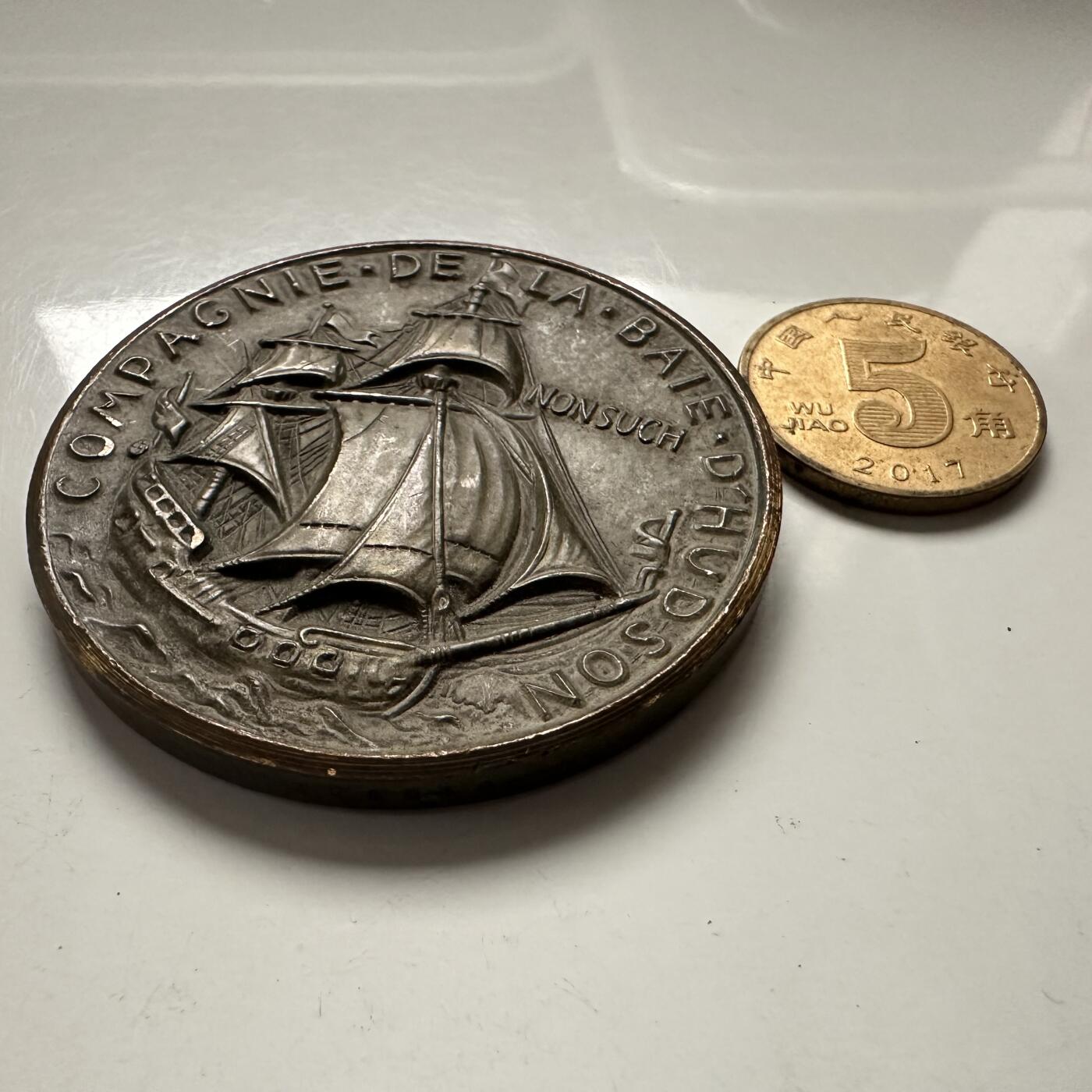 🌹外币初藏🌹🐯2025年第144场  每周二四六晚8️⃣点 接代拍 加拿大哈德逊湾公司1970年发行的三百周年纪念章 45毫米36.5克