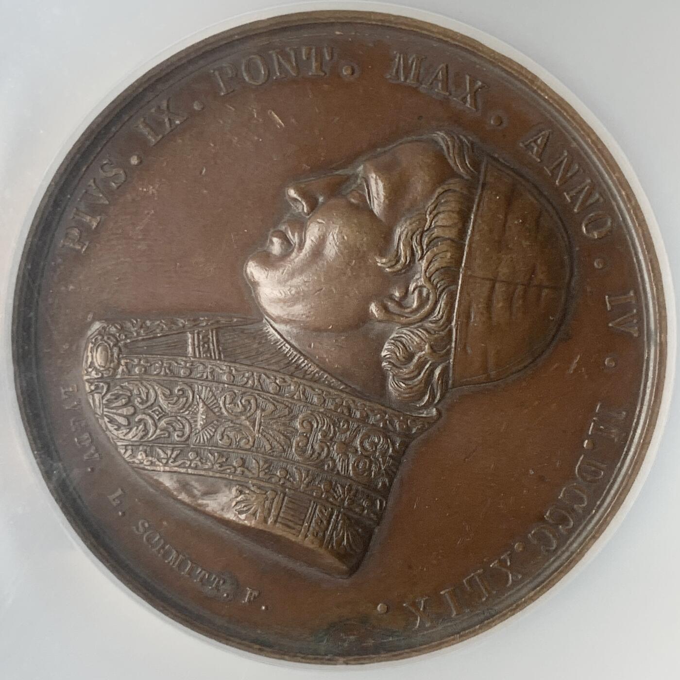 掌中浮雕-藏着的欧洲第047场 NGC AU58 : 1849年法军镇压罗马共和国起义铜章，正面头像为庇护九世，60mm