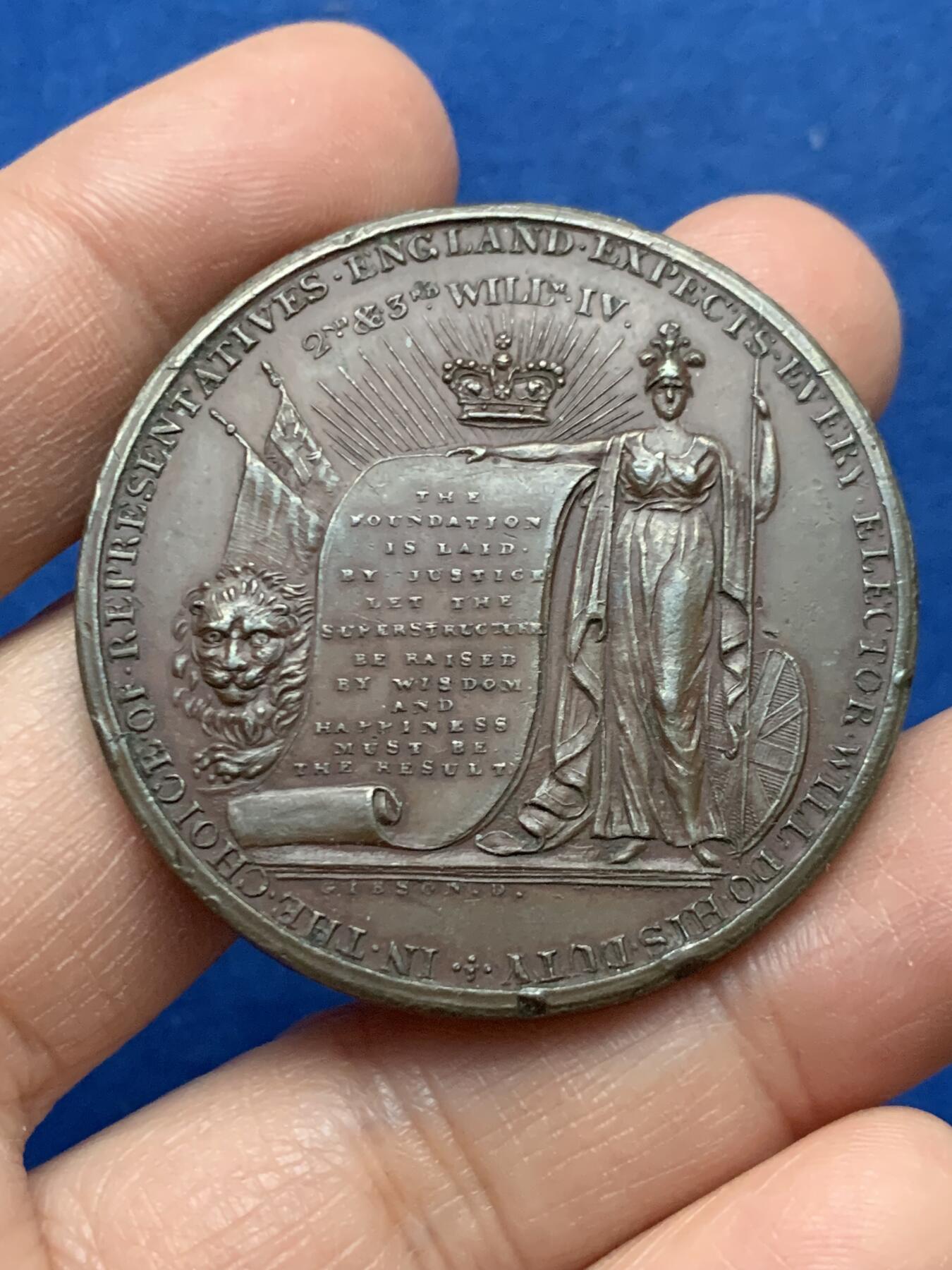 《竞宝斋》第450场 周日，周一，周二  3场连拍 （全场包邮，欢迎送拍） 英国1832年议会改革运动纪念铜章 32.85克 44.2mm 细节见图