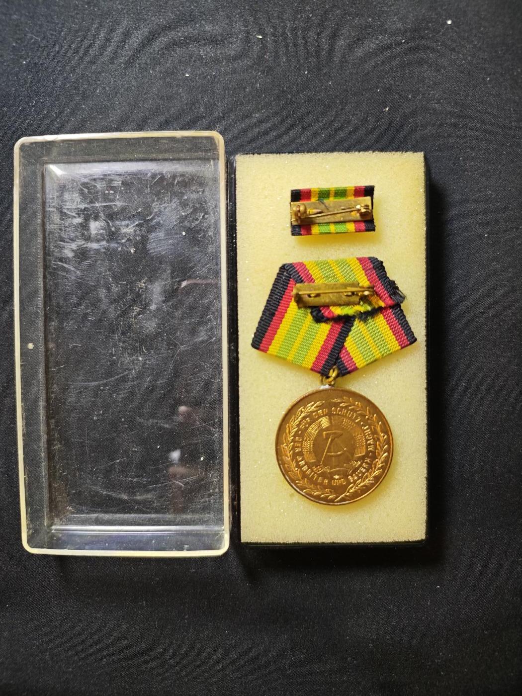 罗岚⭐爱藏⭐甄选专拍第二场-分享拍场赚佣（实体店在建中···） 民主德国人民军铜级忠诚服役奖章带盒略