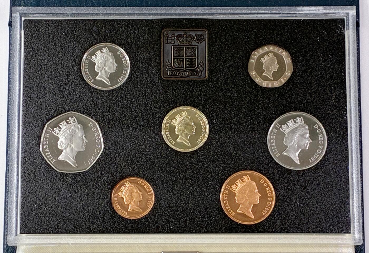 【雨安】【直播拍卖】【世界币章121期-裸币】2025-12-26 周五 19:30 保真 [现代套币] Great Britain 英国 套币 精制套币 1987年