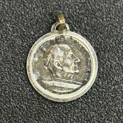 西秦中古拍卖第七十期 - 早期天主教梵蒂冈圣牌 银制 重1.8克