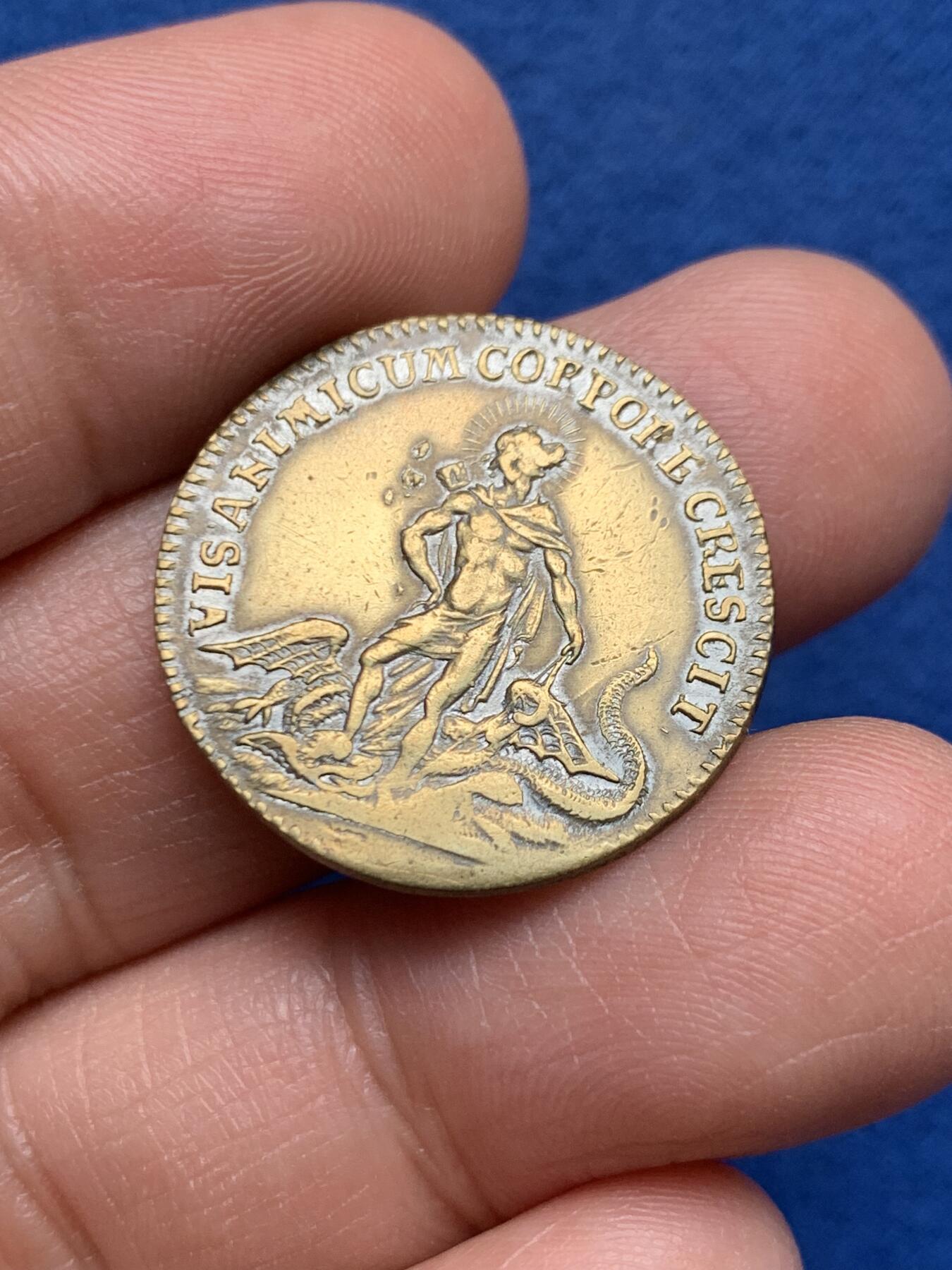 《竞宝斋》第451场 周日，周一，周二  3场连拍 （全场包邮，欢迎送拍） 法国路易十五头像“挚爱”铜质代币，阿波罗驯龙，3.83g，24mm