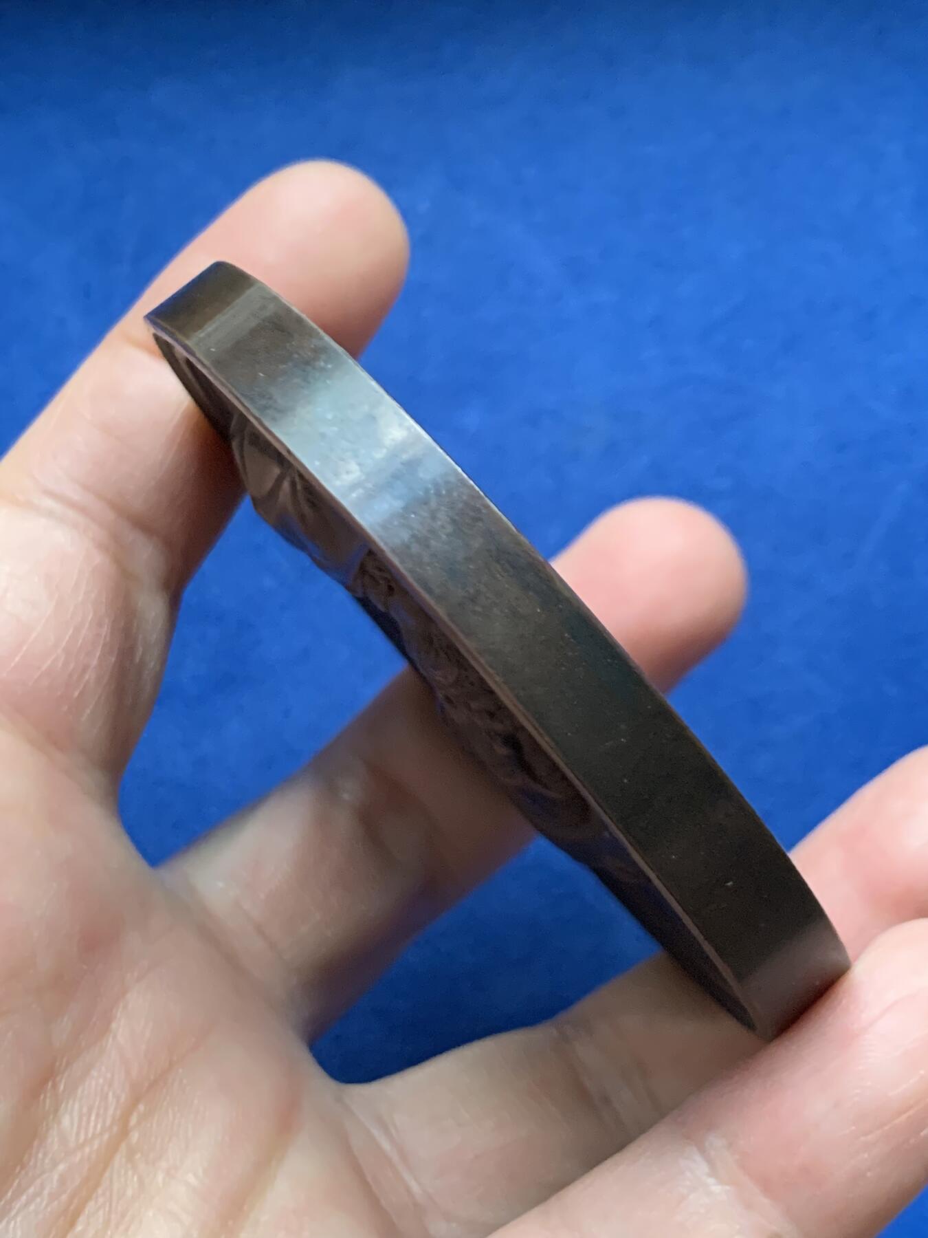 《竞宝斋》第451场 周日，周一，周二  3场连拍 （全场包邮，欢迎送拍） 1840年比利时画家鲁本斯逝世200周年纪念铜章，高浮雕，比常规68mm的尺寸大一圈，201.1g，71.8mm