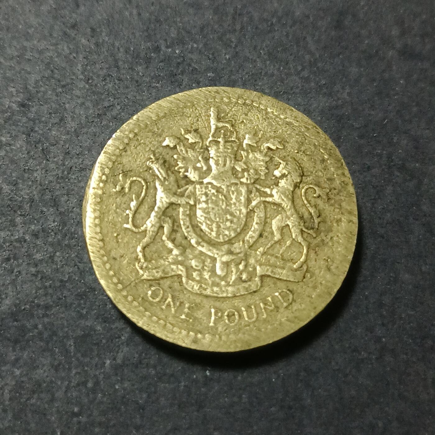 【游宝包邮场】蛇年第102期 英系国家硬币 英国-1镑 2003年