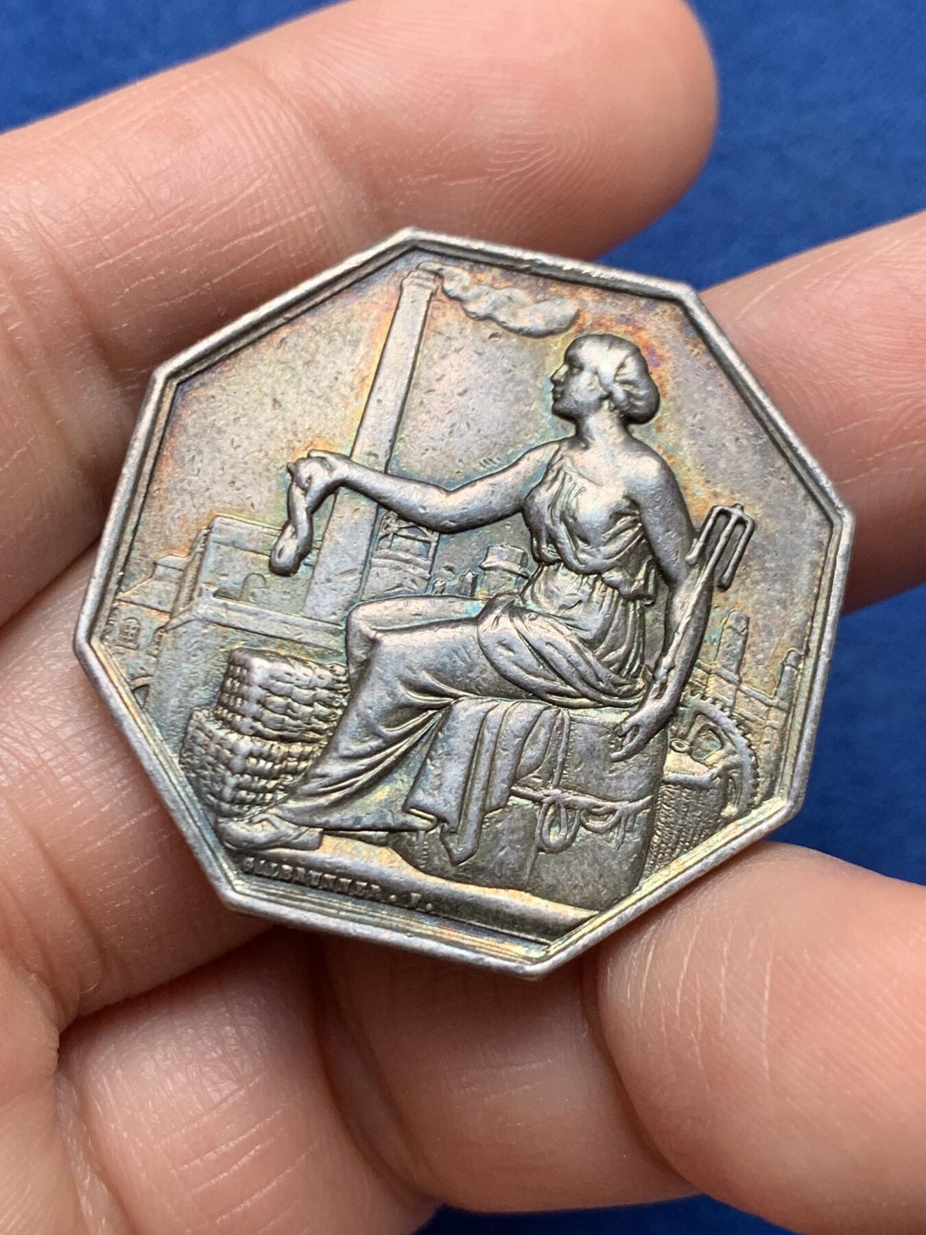 《竞宝斋》第451场 周日，周一，周二  3场连拍 （全场包邮，欢迎送拍） 法国八角银质代币，亚麻纺纱公司，19.08g，34.1mm，蜜蜂边铭