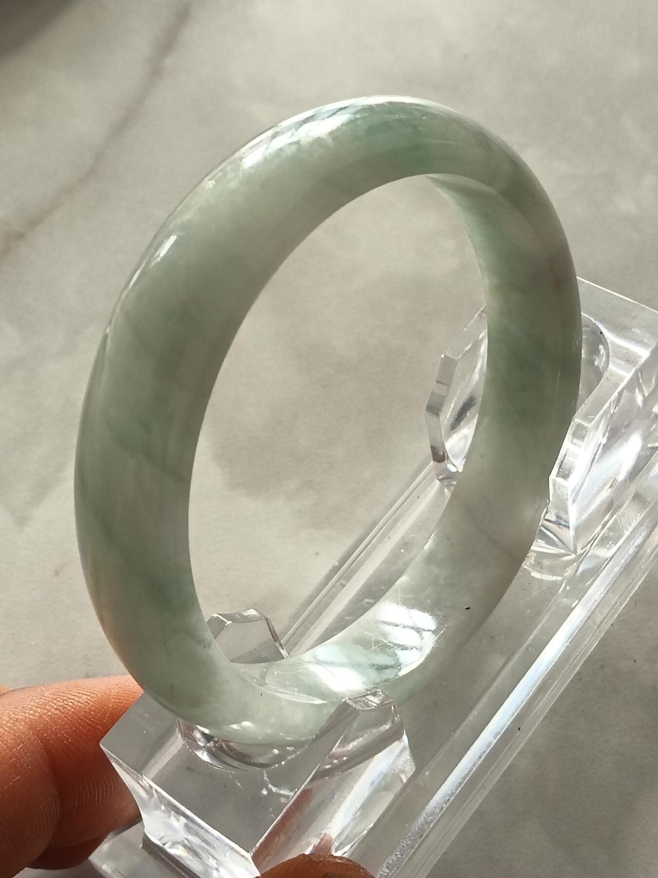 天然翡翠手镯  圈口56mm