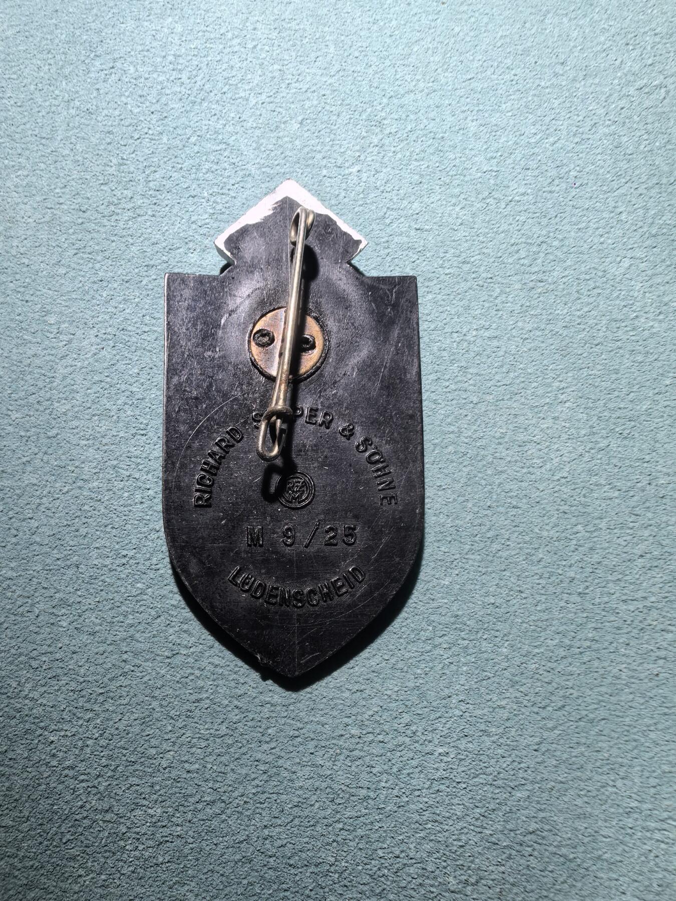 盛世勋华——号角文化勋章邮票专场拍卖第295期 德国（1939）小胡子青年团（HJ）萨尔斯堡1939年体育竞赛纪念证章 带厂标 极为少见