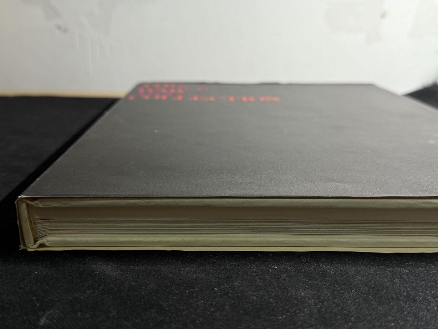 欢庆元旦！戎马世界章牌大赏第109期元旦大拍 铭记历史，珍爱和平！日本太平洋战争名画集（二），非常厚重的一本书（三斤多），内容翔实图文并茂