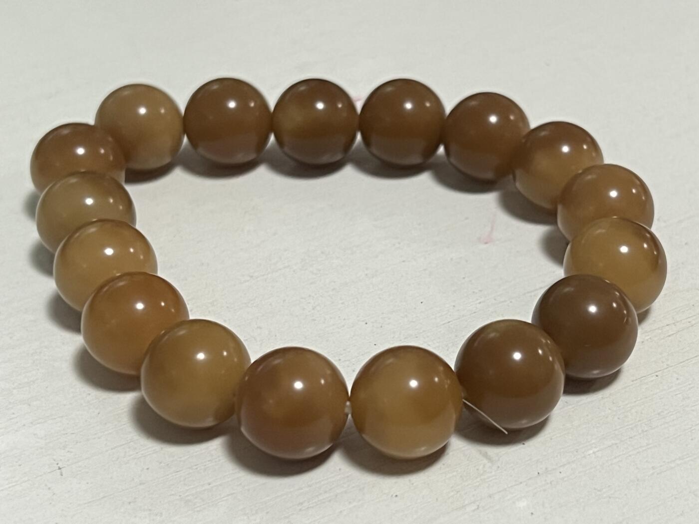 零元拍：代客随缘拍几条串儿，星月菩提手串两条（7/8，8/9），长串一条（7/8），菩提根手串两条（12），再加一条不知道是不是玉料的随型手串。