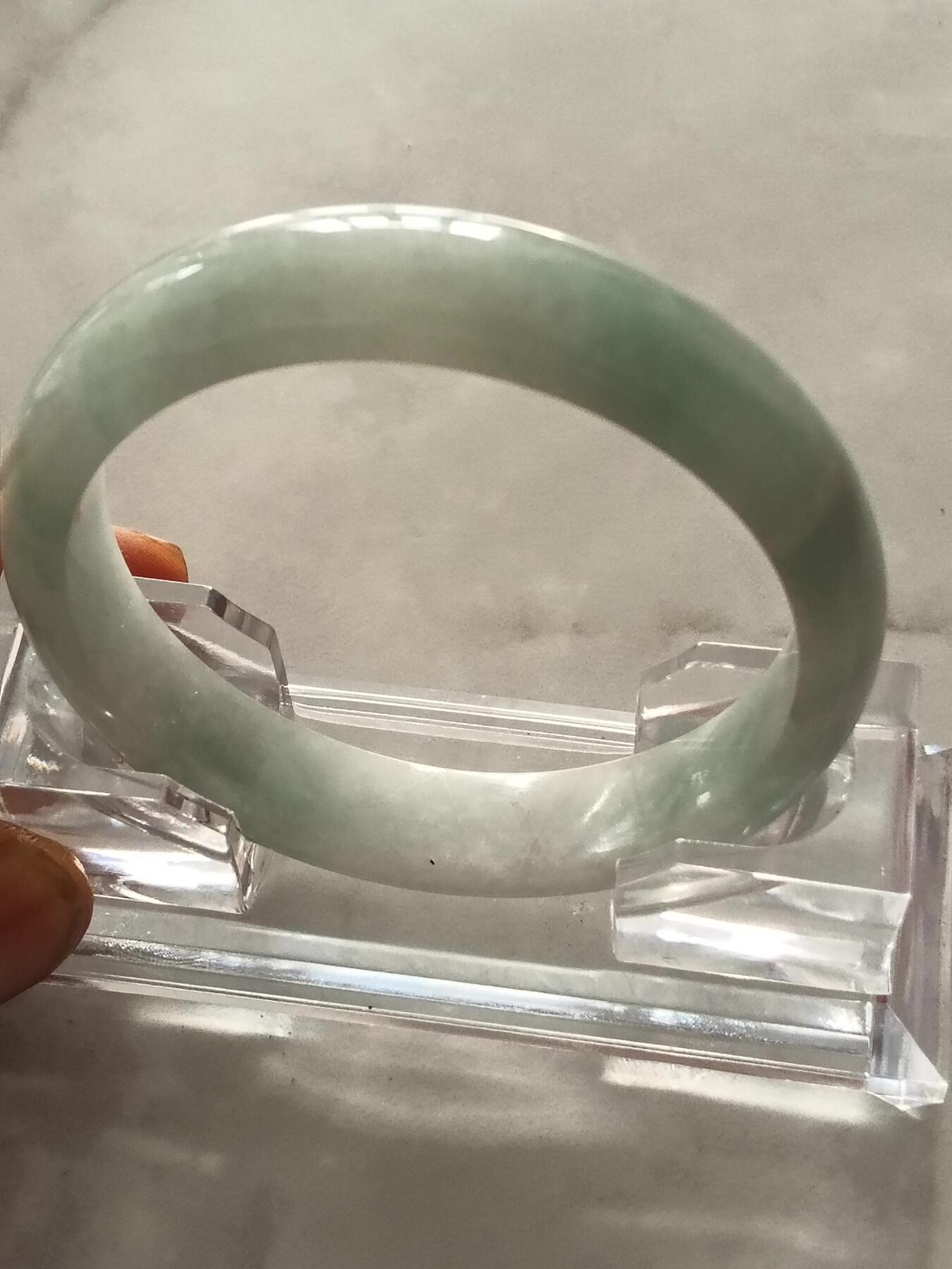 天然翡翠手镯  圈口56mm