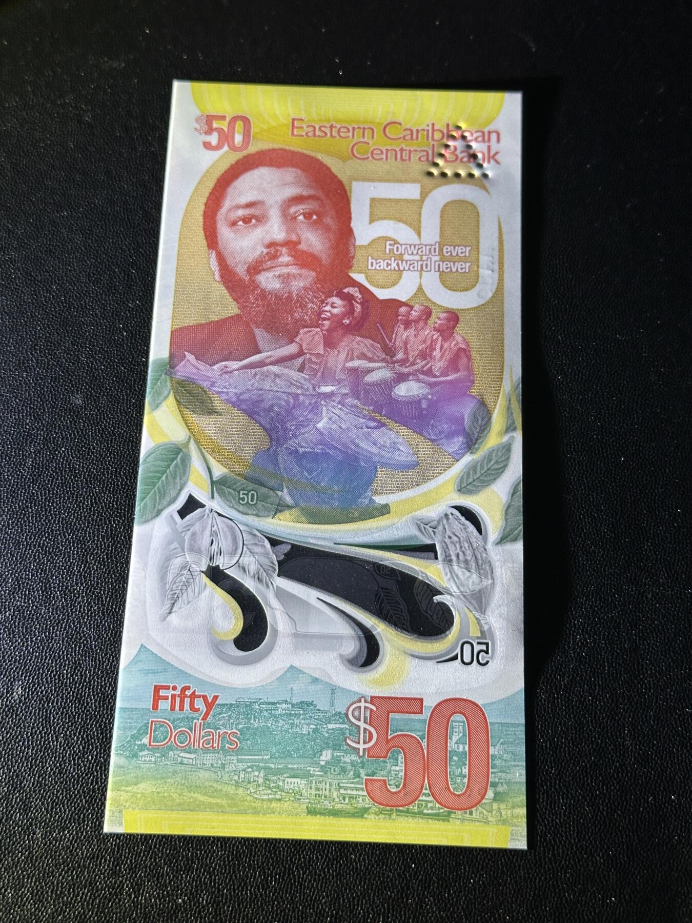 《外钞收藏家》第五百九十七期（年底收官场）（本平台长期征集拍品、欢迎藏友们联系合作） 2024年东加勒比50元 独立50周年纪念钞 全新UNC AA冠 数三 靓号7788