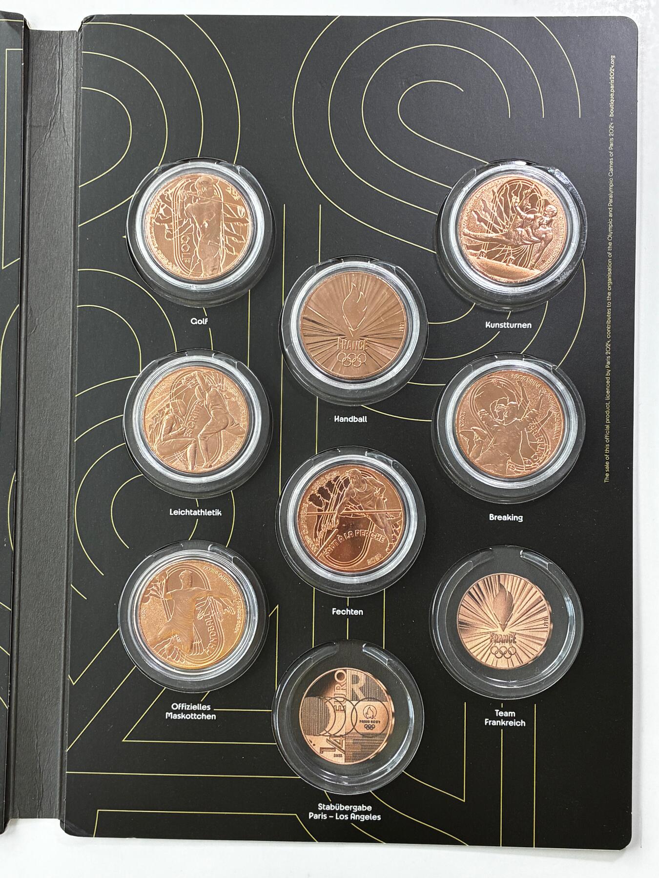 【雨安】【直播拍卖】【世界币章121期-裸币】2025-12-26 周五 19:30 保真