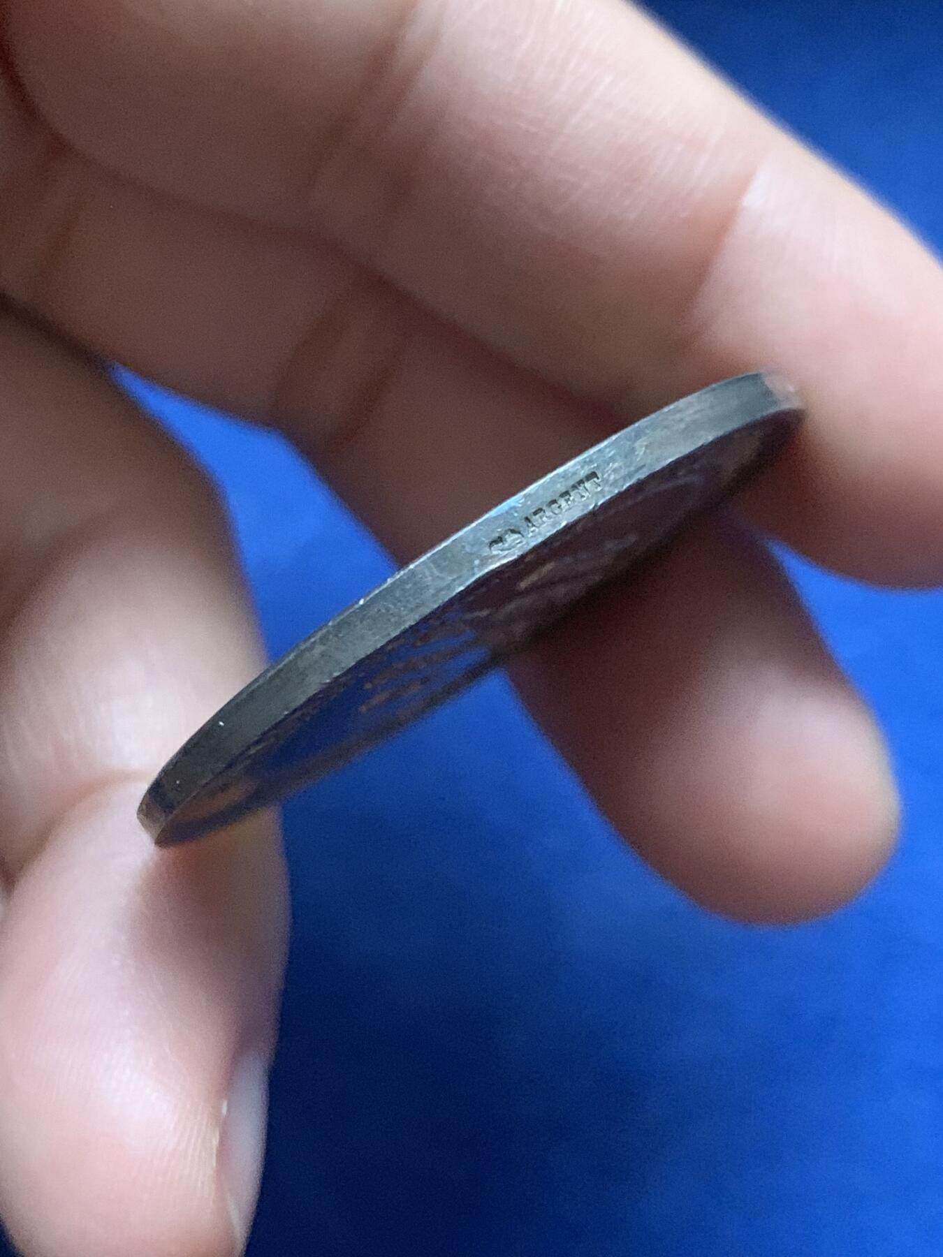 《竞宝斋》第451场 周日，周一，周二  3场连拍 （全场包邮，欢迎送拍） 法国勒阿弗尔商会银章，25.07g，38.6mm，丰饶角边铭