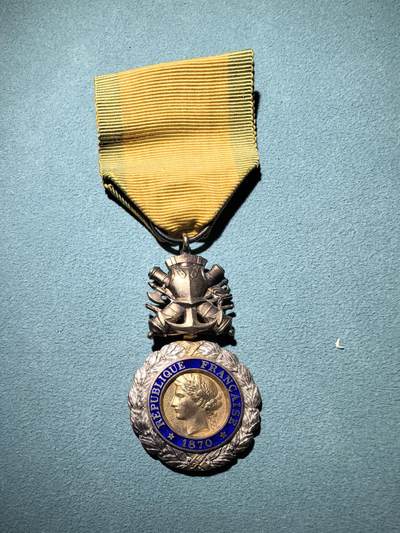 盛世勋华——号角文化勋章邮票专场拍卖第295期 - 法国军事奖章 五共版