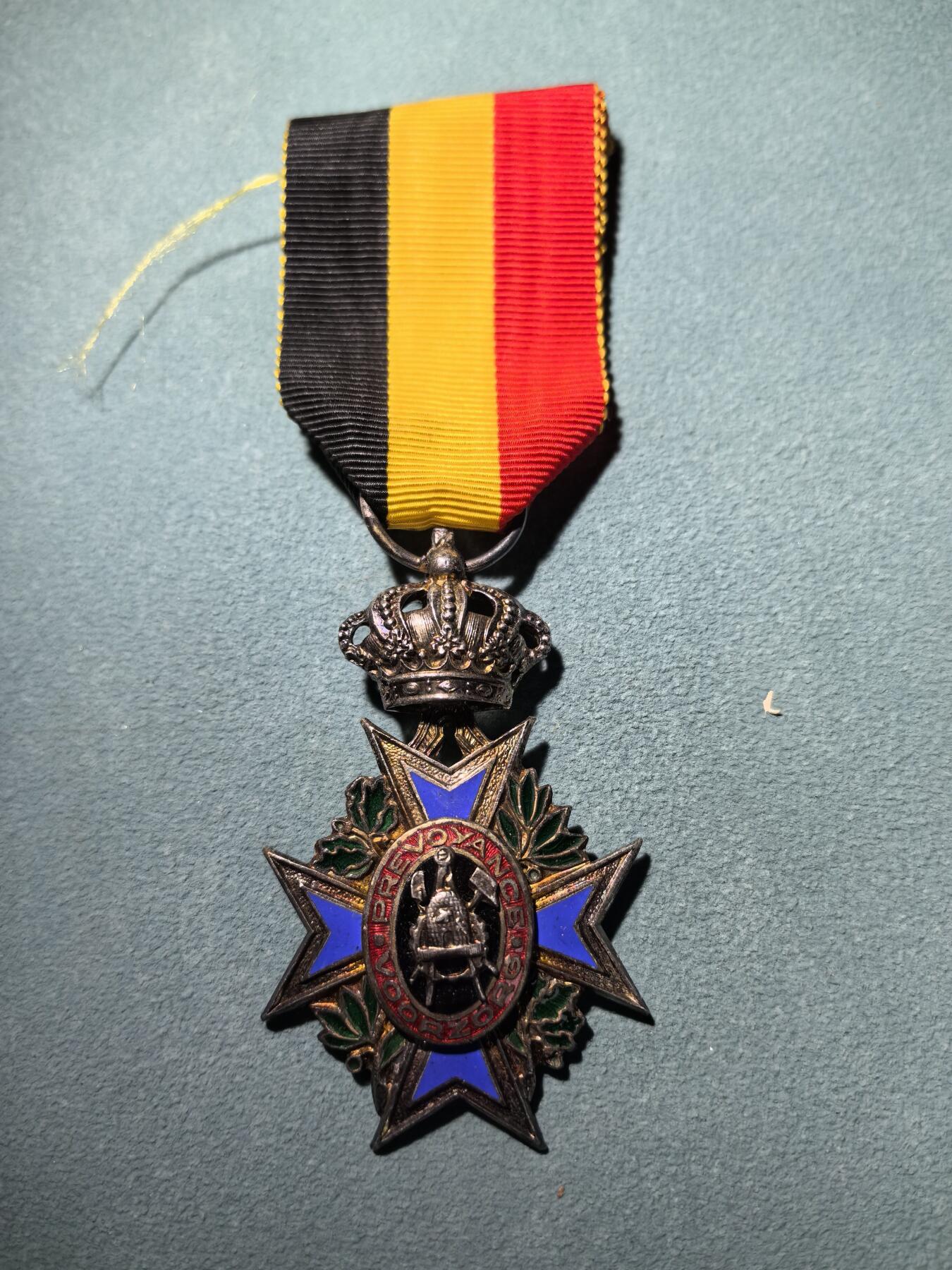 盛世勋华——号角文化勋章邮票专场拍卖第295期 比利时特级二等劳动功勋奖章 银制