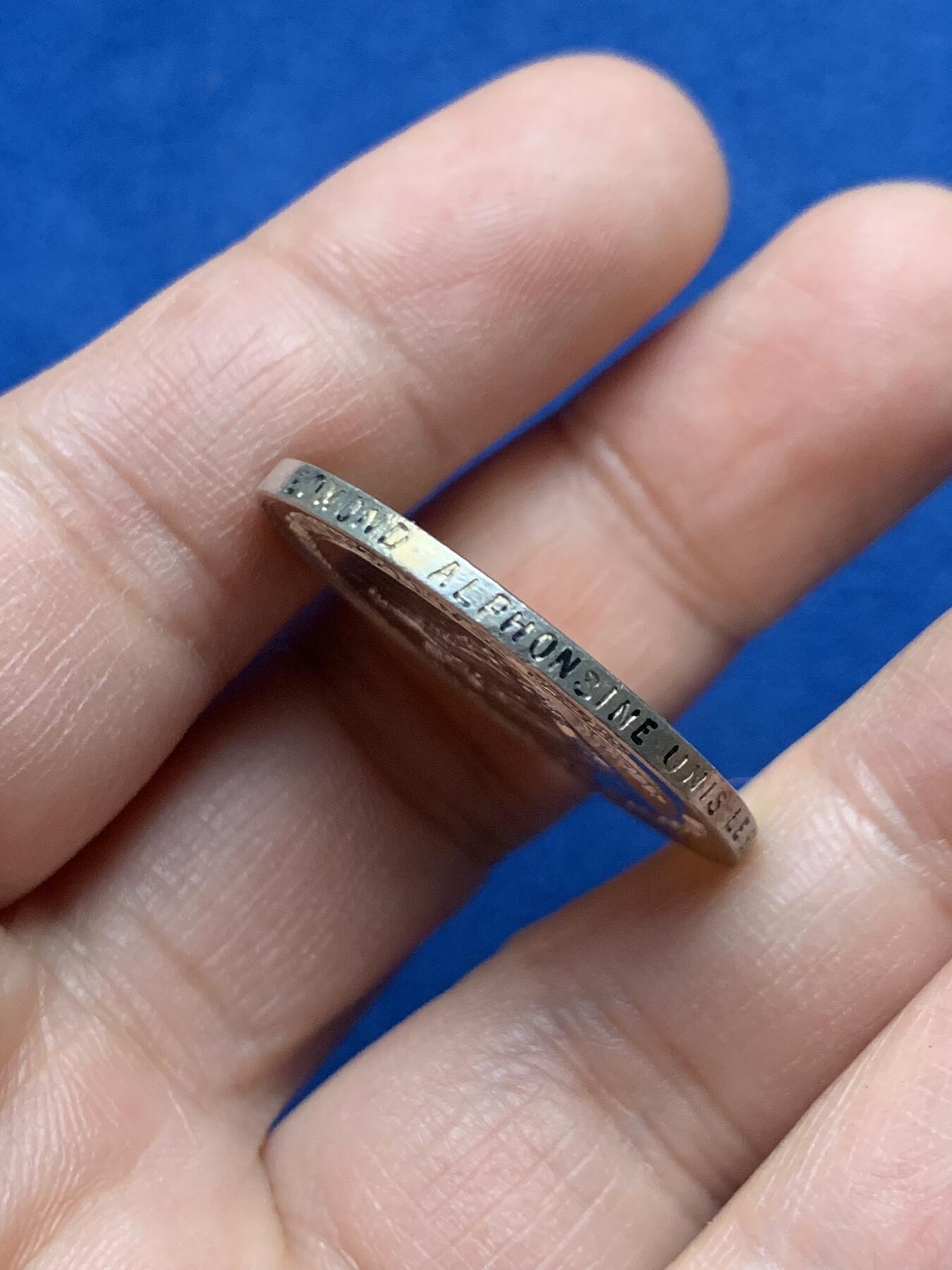 《竞宝斋》第451场 周日，周一，周二  3场连拍 （全场包邮，欢迎送拍） 法国婚姻与爱情纪念银章，13.74g，30.5mm，丰饶角边铭