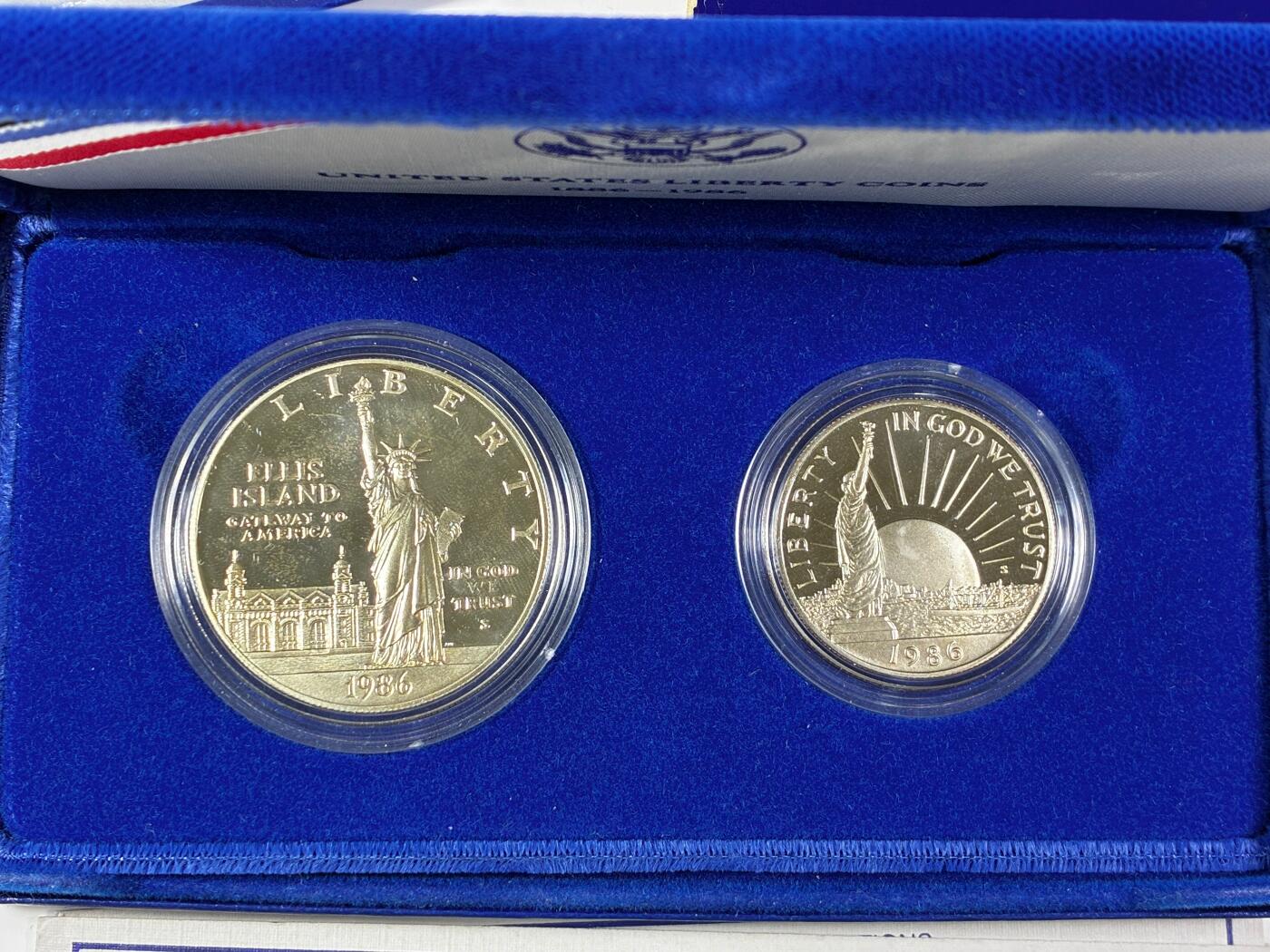 【雨安】【直播拍卖】【世界币章121期-裸币】2025-12-26 周五 19:30 保真 [现代装帧] USA 美国 装帧 1986年 1美元 1/2美元 独立百年纪念银币