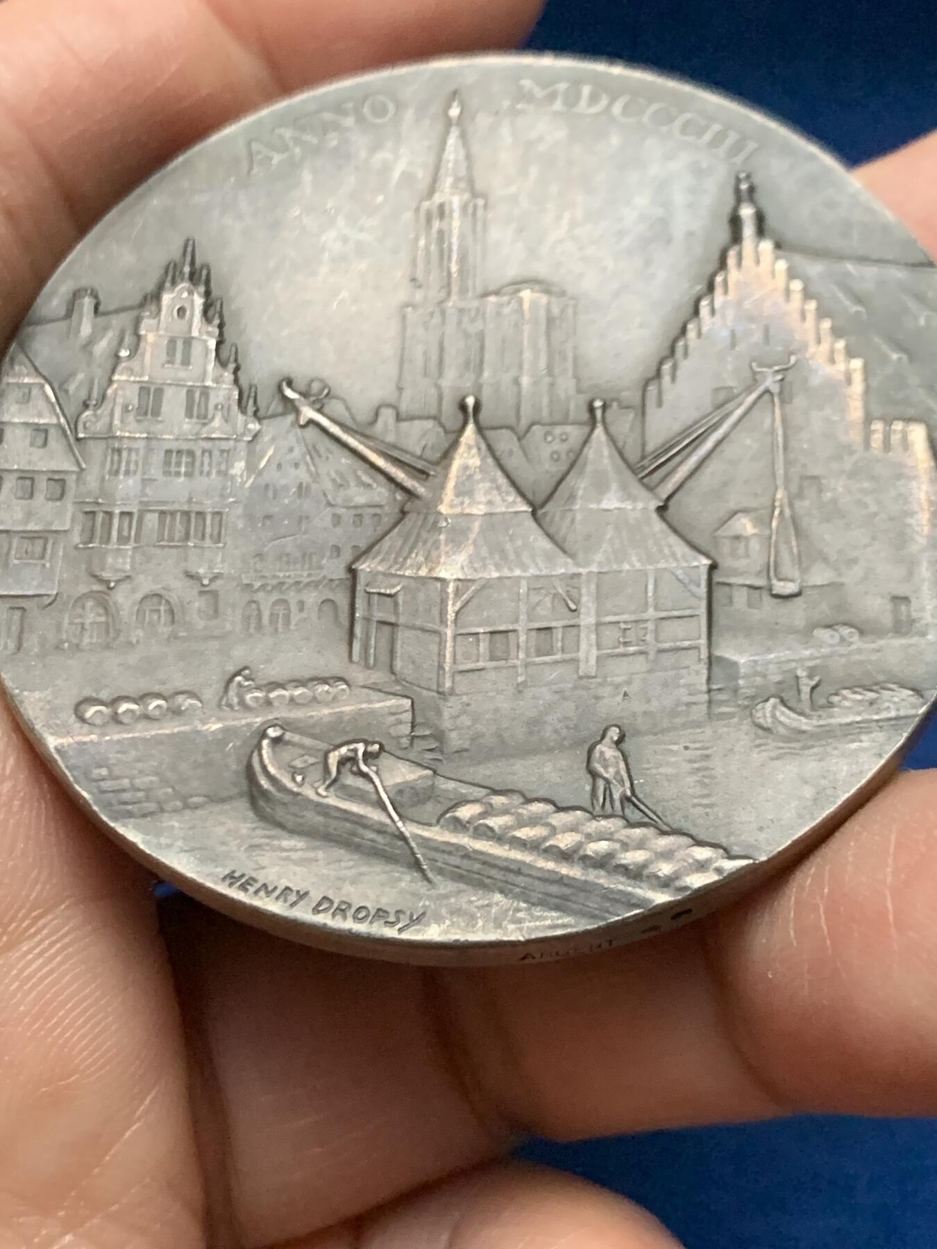 《竞宝斋》第451场 周日，周一，周二  3场连拍 （全场包邮，欢迎送拍） 法国斯特拉斯堡商会银章，72.38g，53.6mm，边铭：野猪头+菱形argent