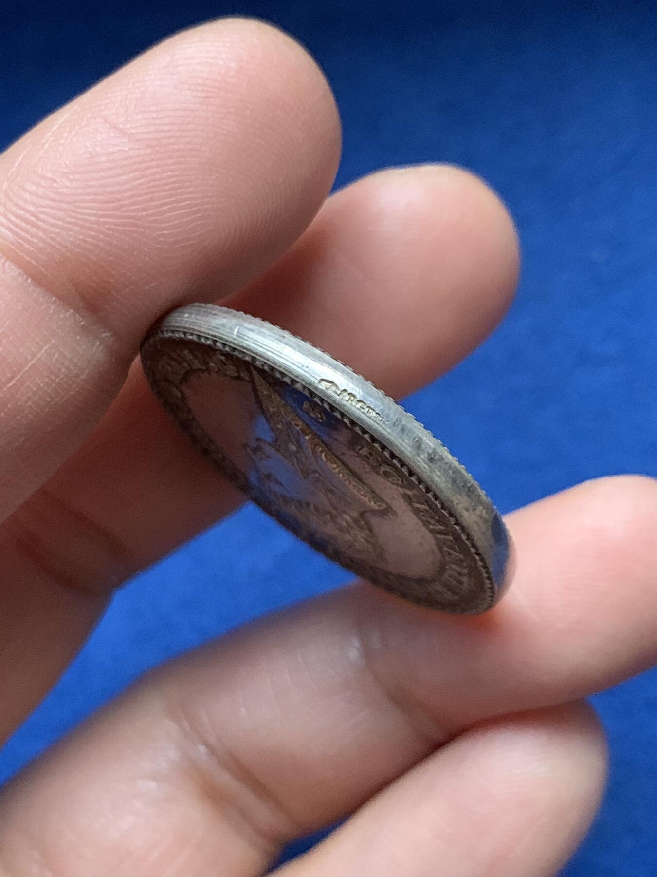 《竞宝斋》第451场 周日，周一，周二  3场连拍 （全场包邮，欢迎送拍） 法国拿破仑头像里昂股票经纪人银质代币，厚重，20.63g，31.5mm，手指边铭