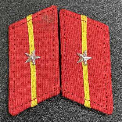 西秦中古拍卖第七十期 - 越南人民军陆军早期KN58式下士领章