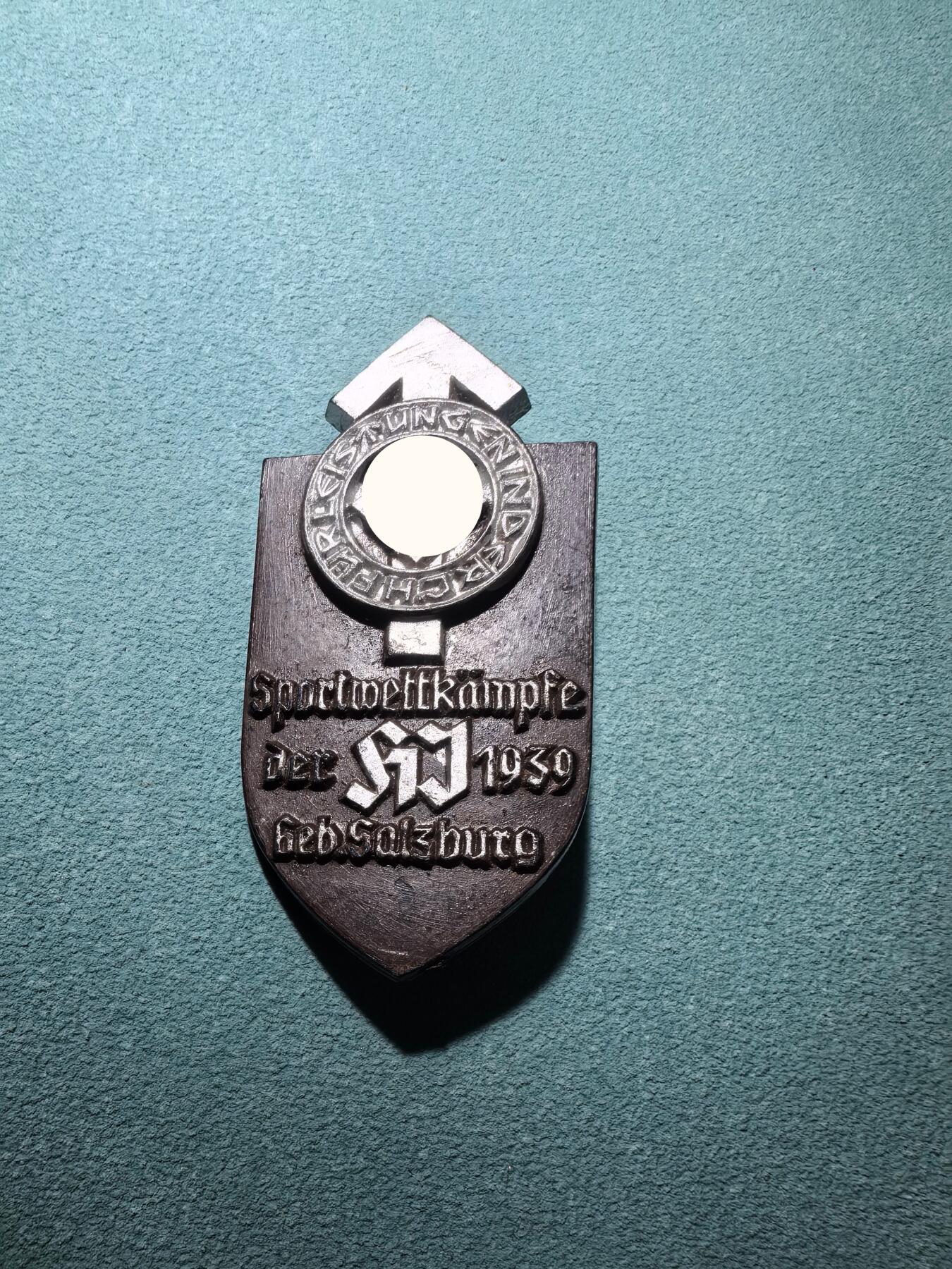 盛世勋华——号角文化勋章邮票专场拍卖第295期 德国（1939）小胡子青年团（HJ）萨尔斯堡1939年体育竞赛纪念证章 带厂标 极为少见