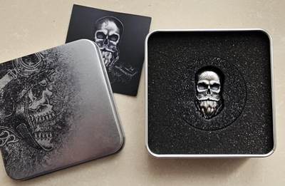 【币将精彩】世界钱币拍卖（2025-12-31） - 帕劳2019年骑手骷髅头仿真银币 纯银1盎司，规格22x38.61毫米，发行1750枚，带包装证书 有瑕疵，品如图 