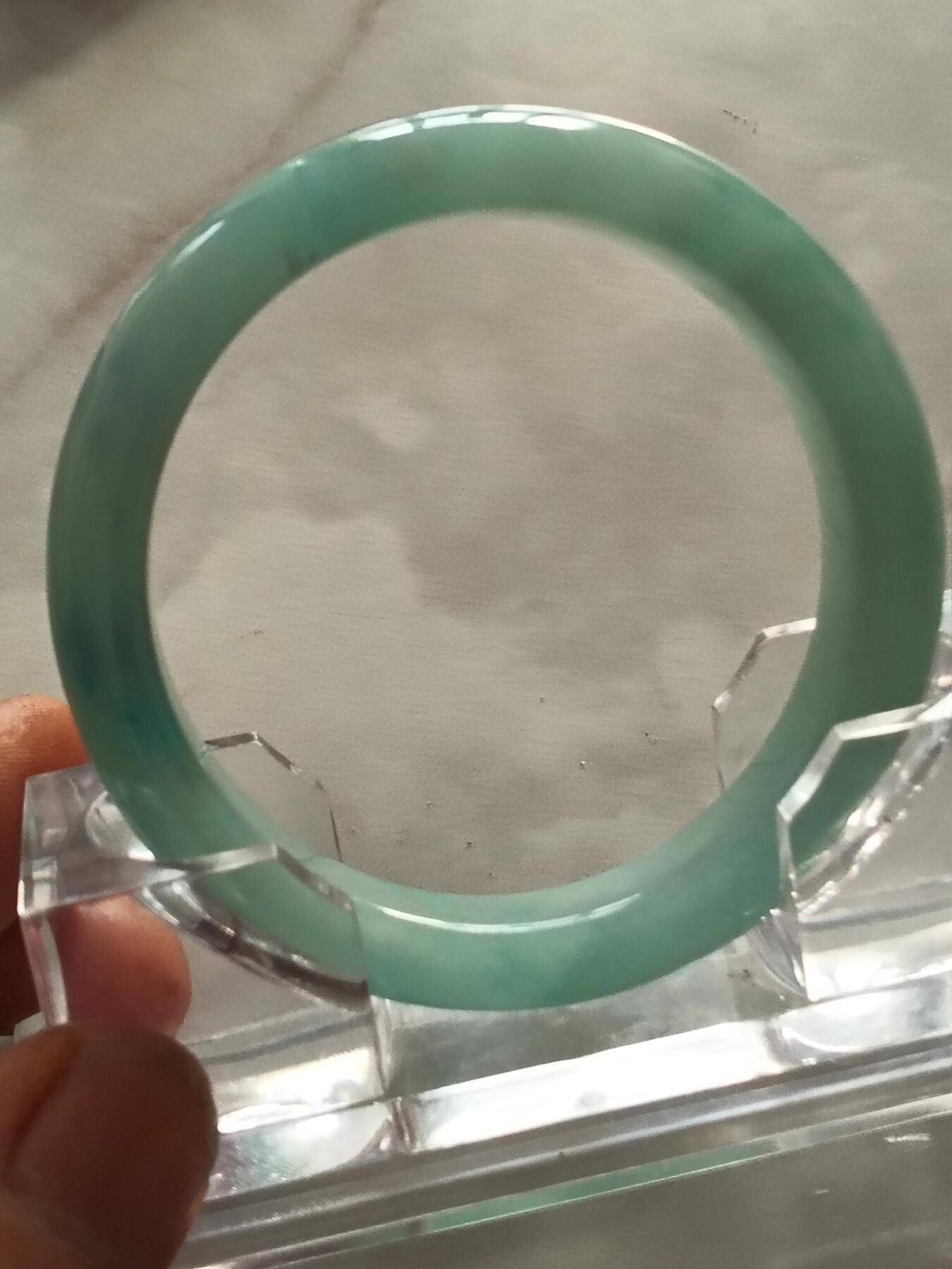 天然翡翠手镯  圈口54mm